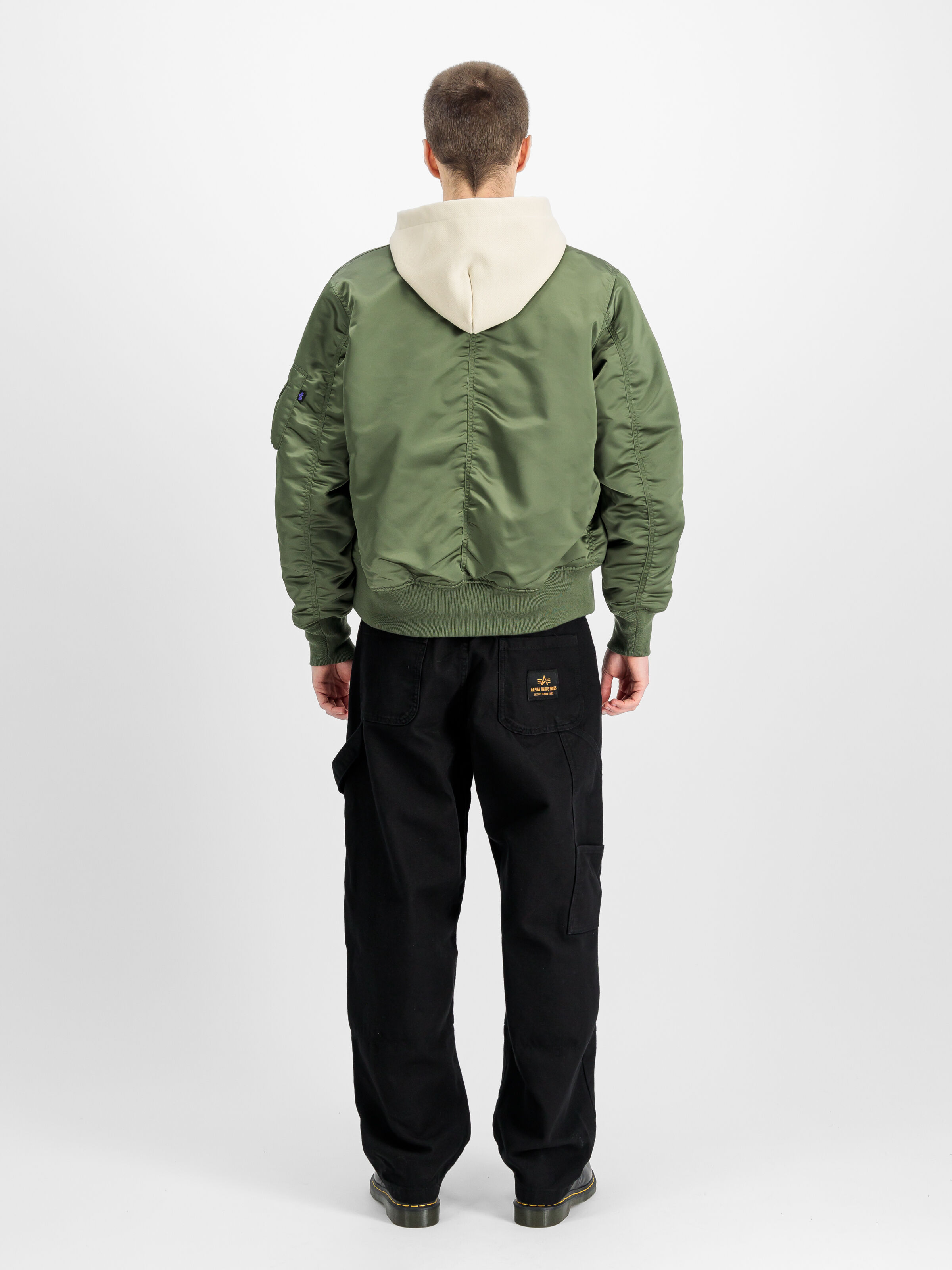 MA-1 Base Flight Bomber Jacket sage-green 756111_01_2_model_00002_155090