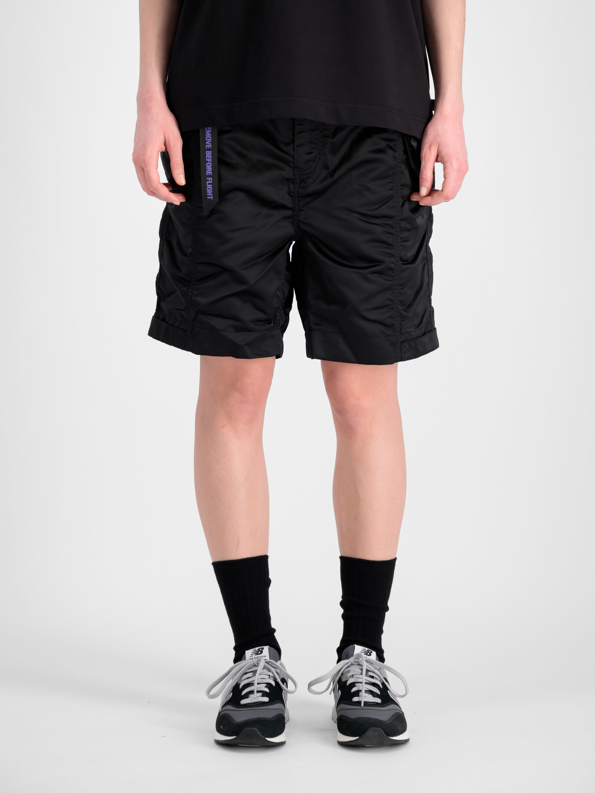 Nylon UV Short black 146253UV_03_2_model_00003_103053.jpg