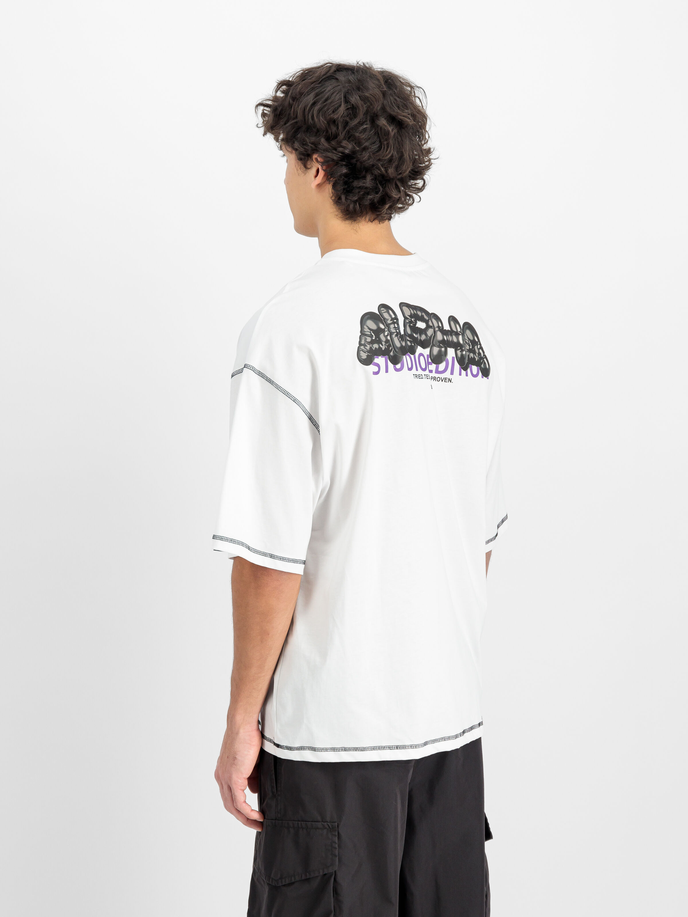 Studio Bubble Backprint T-Shirt white 156555_09_2_model_00004_138958