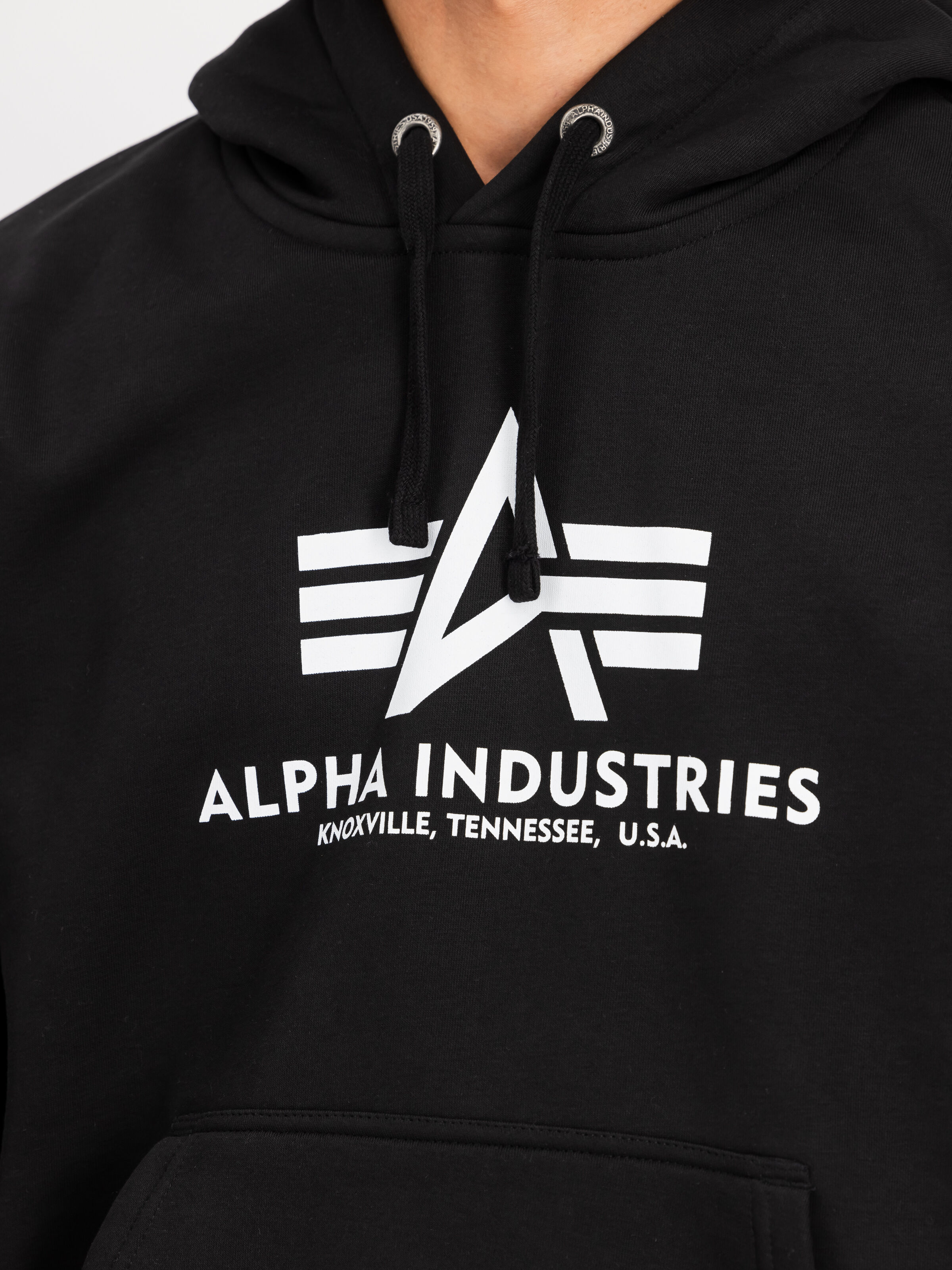 Basic Big Logo Hoodie black 178312_03_detail_00001_128504