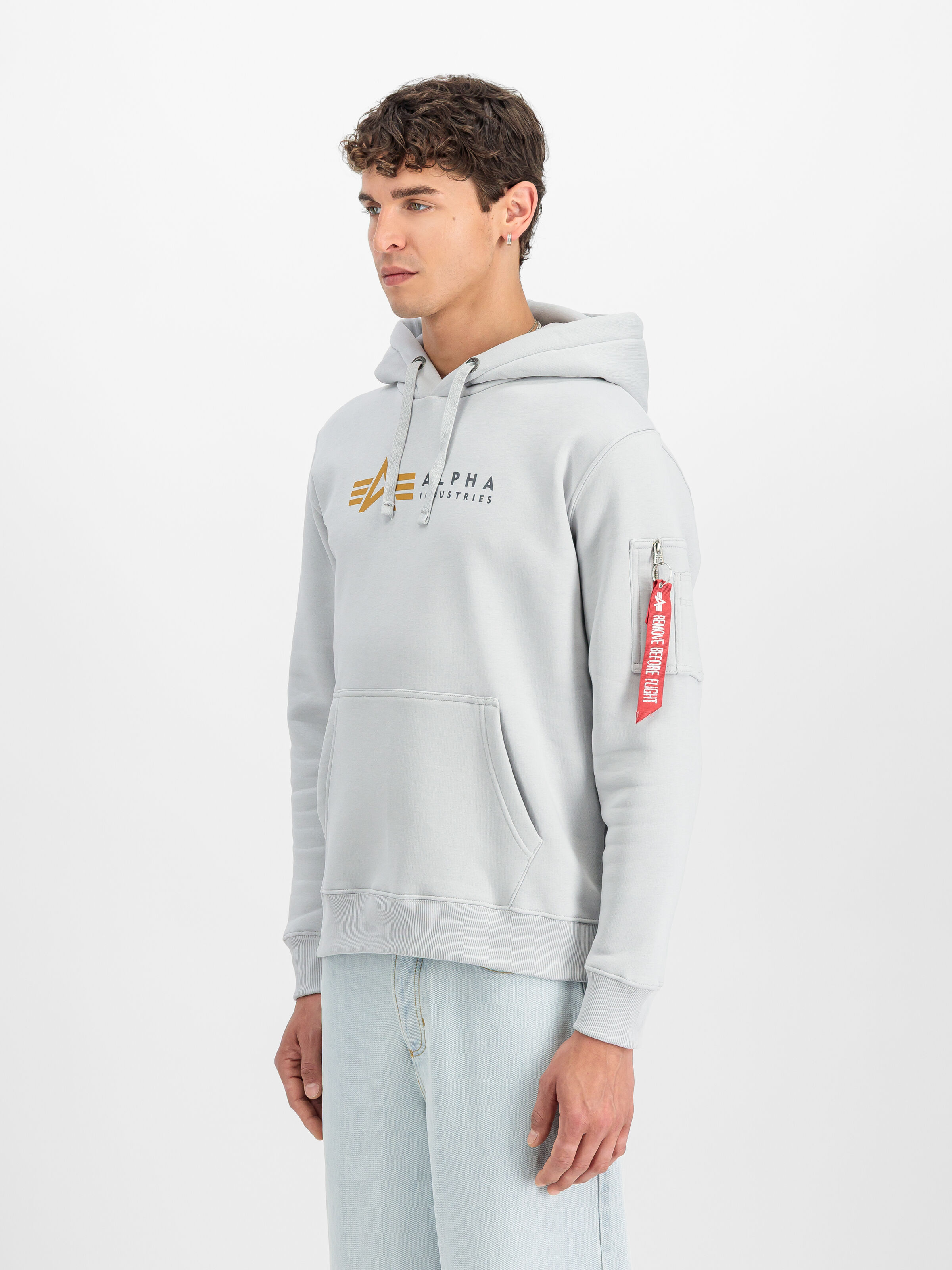 Alpha Label Hoodie pastel grey 118331_666_2_model_00002_190601