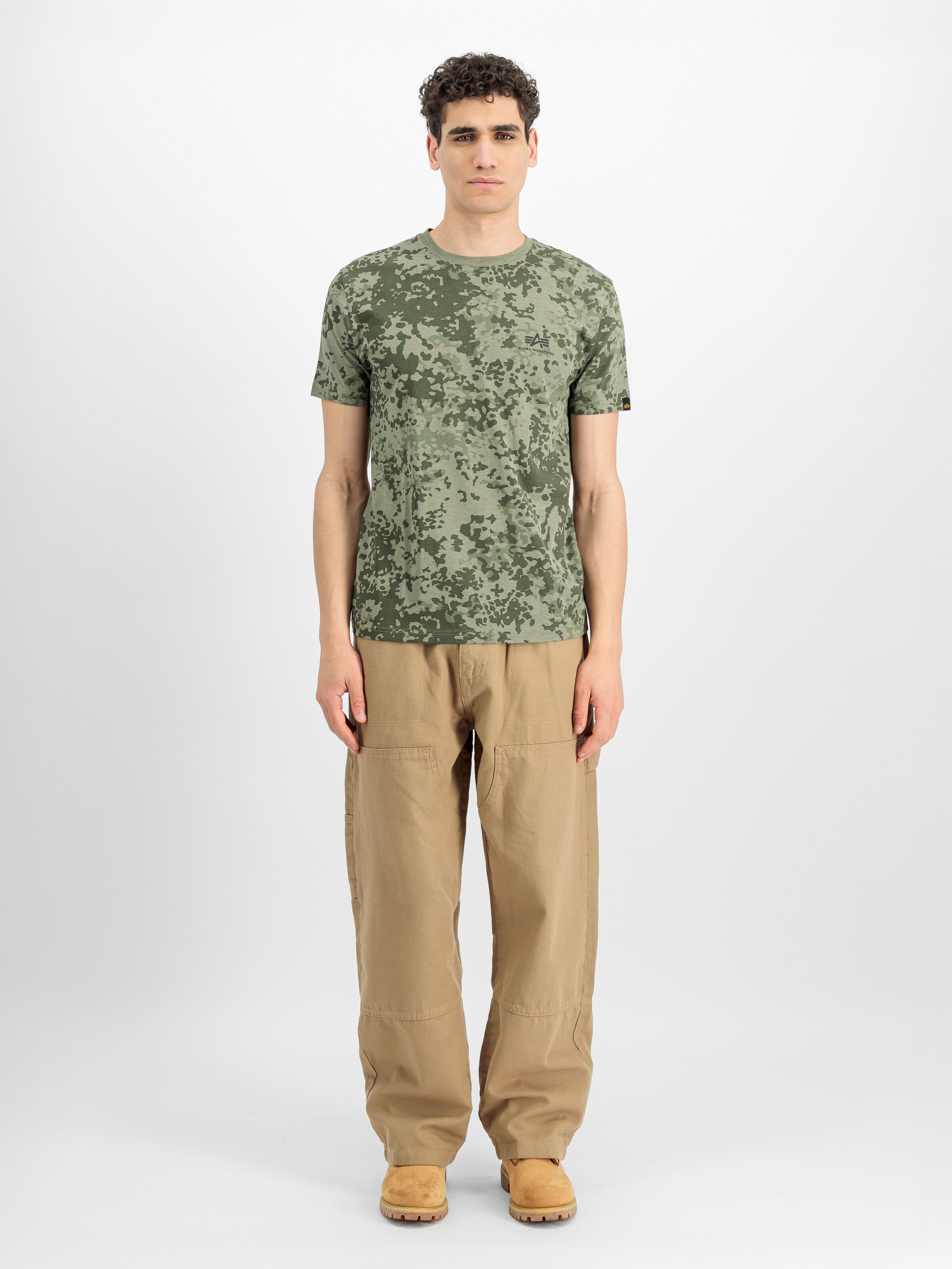 Basic Small Logo Camo T-Shirt M48 forest camo 188505C_905_2_model_00001_228494