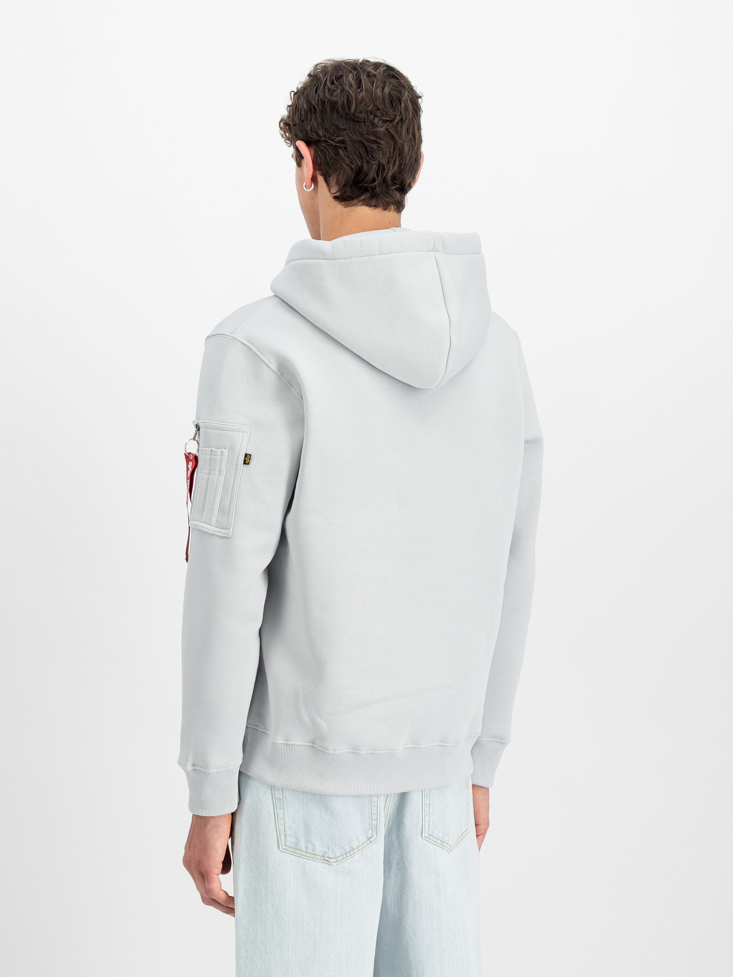 Alpha Label Hoodie pastel grey 118331_666_2_model_00003_190602