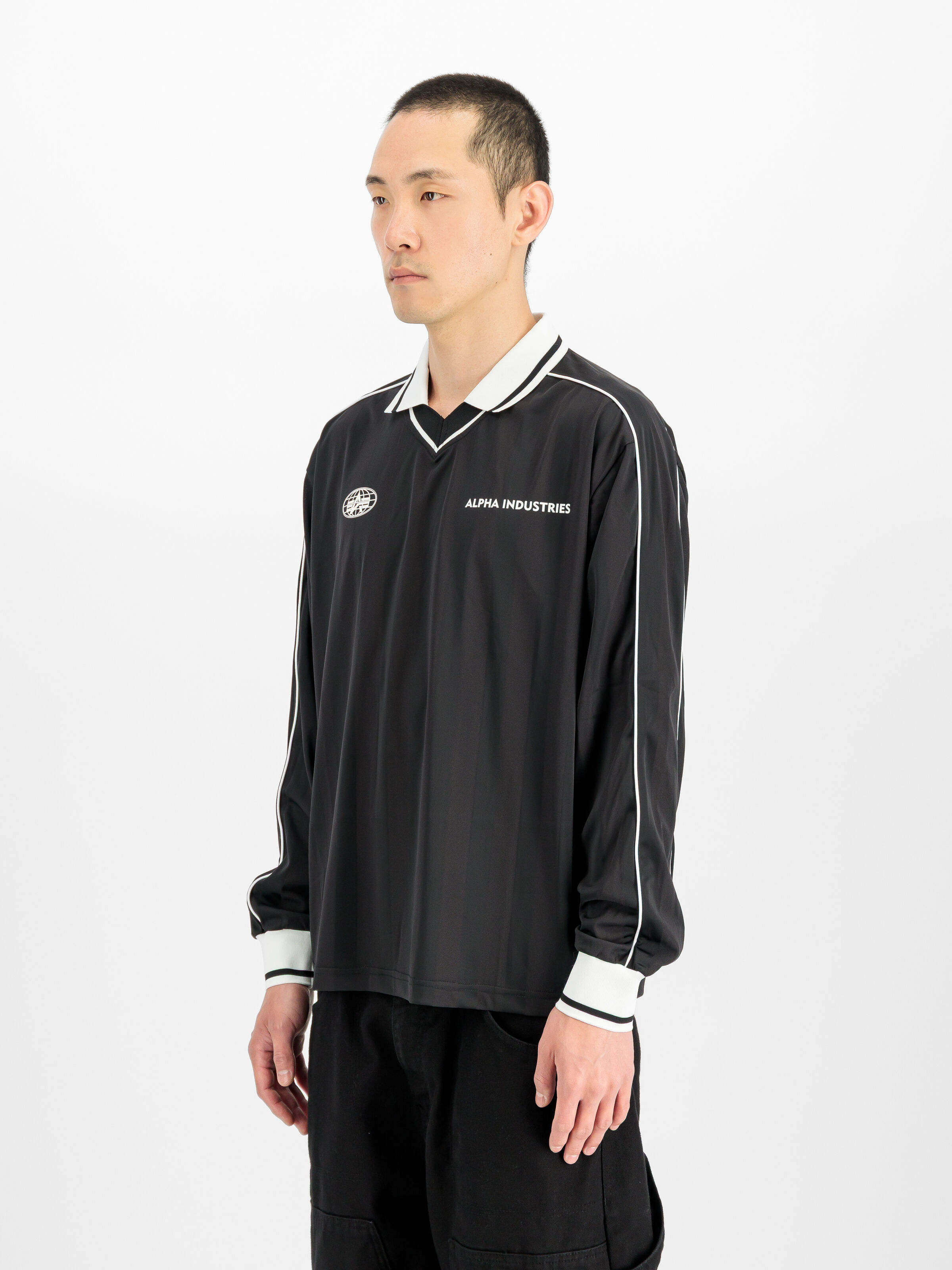 Track Tricot Polo Longsleeve black 268600_03_2_model_00002_243627