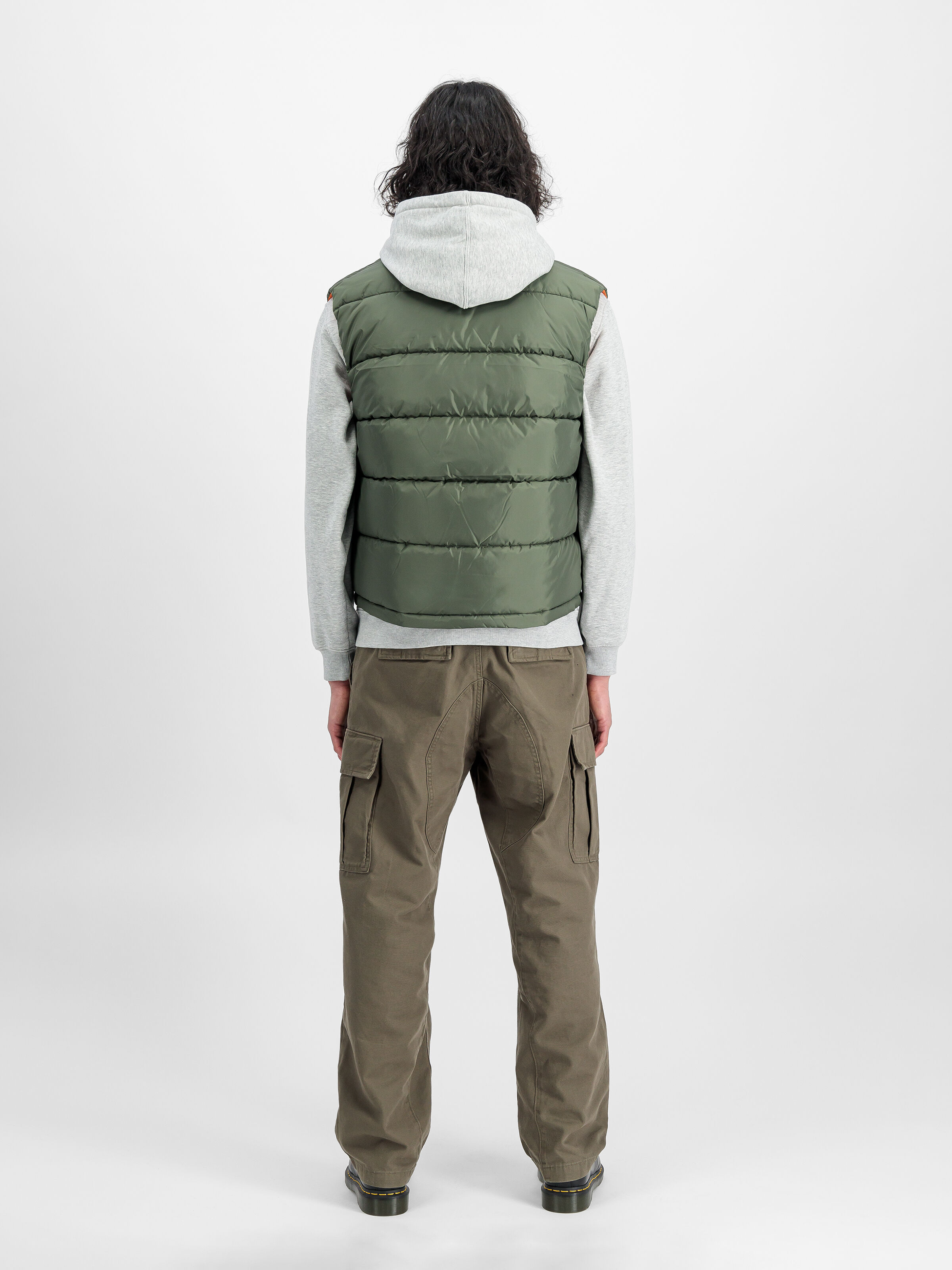 Puffer Vest sage-green 118109_01_2_model_00002_128330