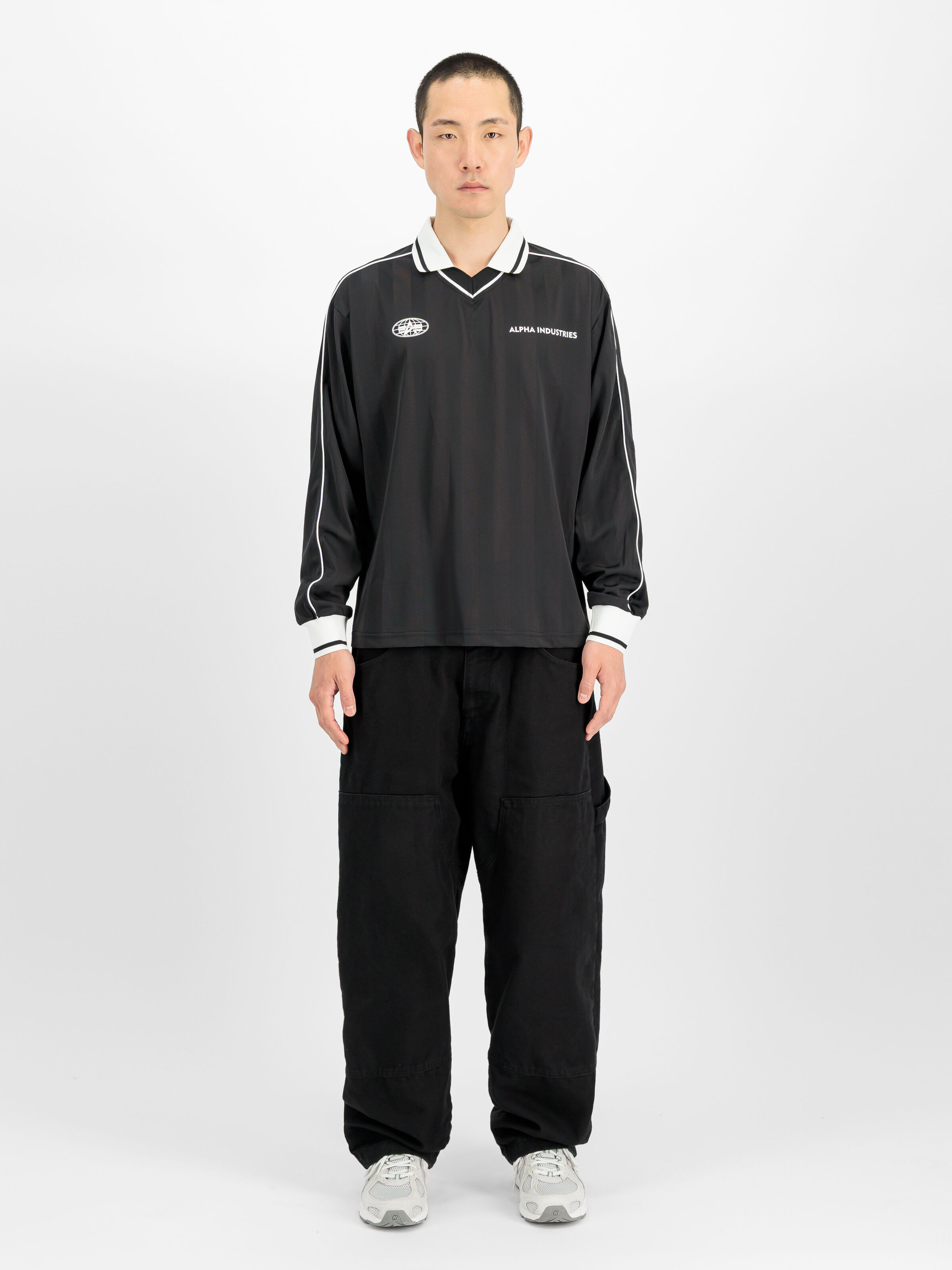 Track Tricot Polo Longsleeve black 268600_03_2_model_00001_243626