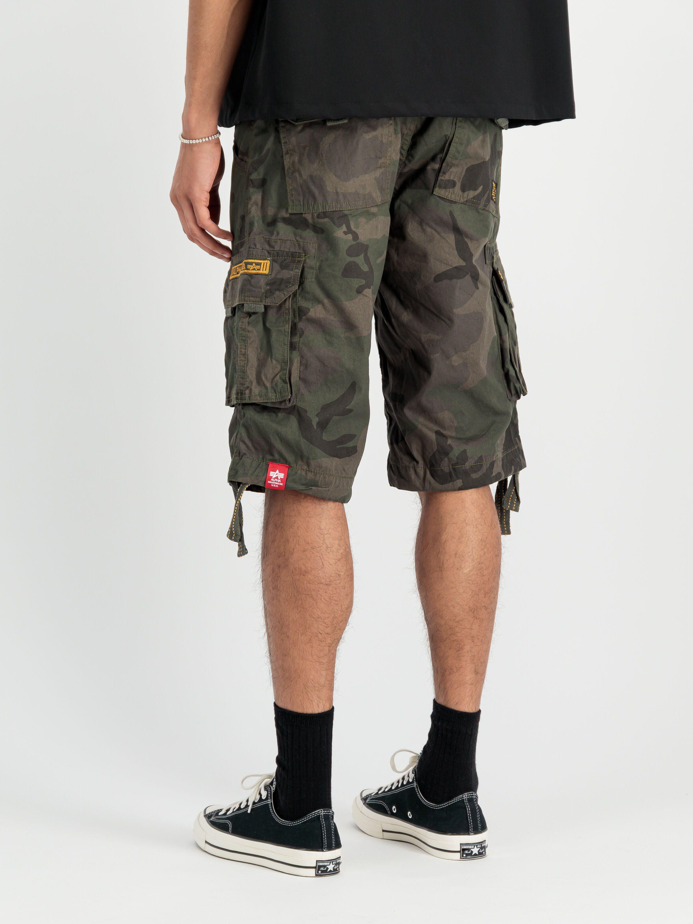 Jet Camo Short dark olive camo 191200C_415_2_model_00003_153303