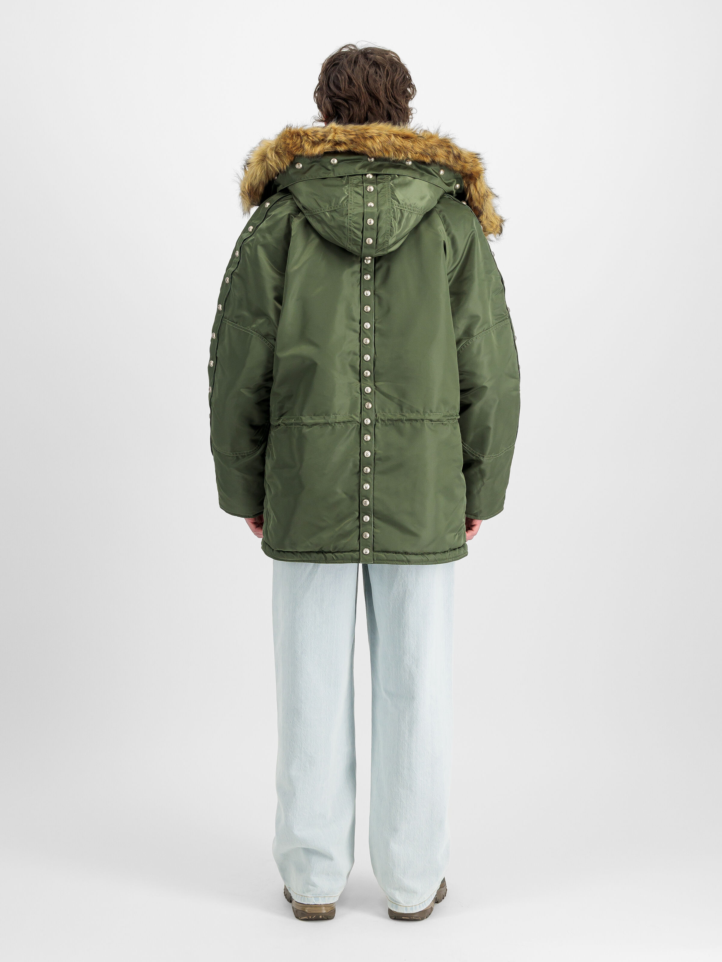 ALPHA x THUG CLUB N-3B Winter Jacket sage-green 258153_01_2_model_00002_209975