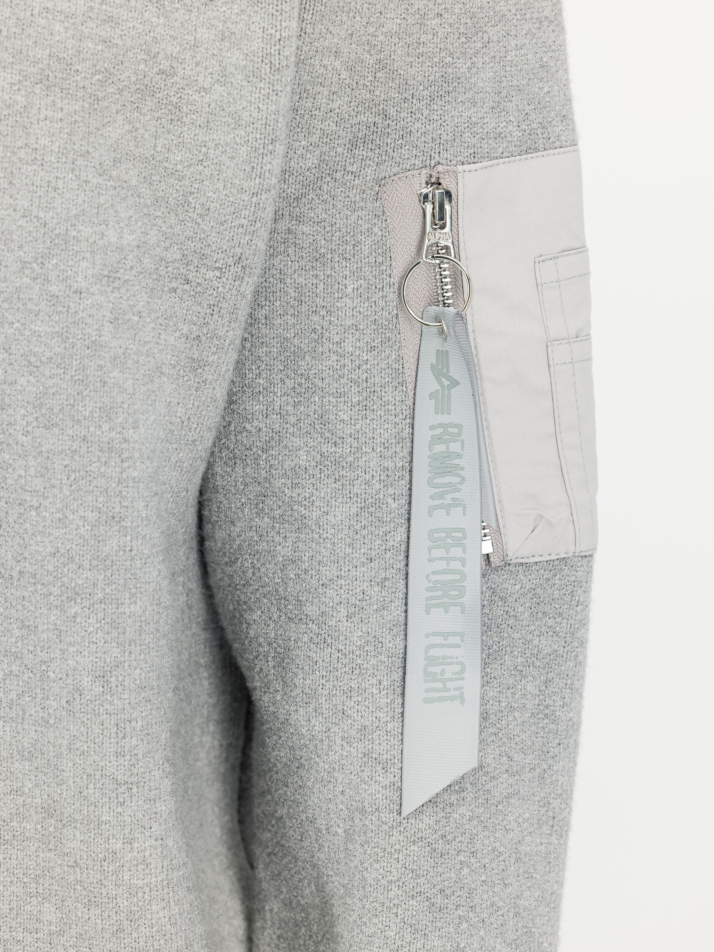 Knitted Troyer silver 268402_31_3_detail_00001_236497