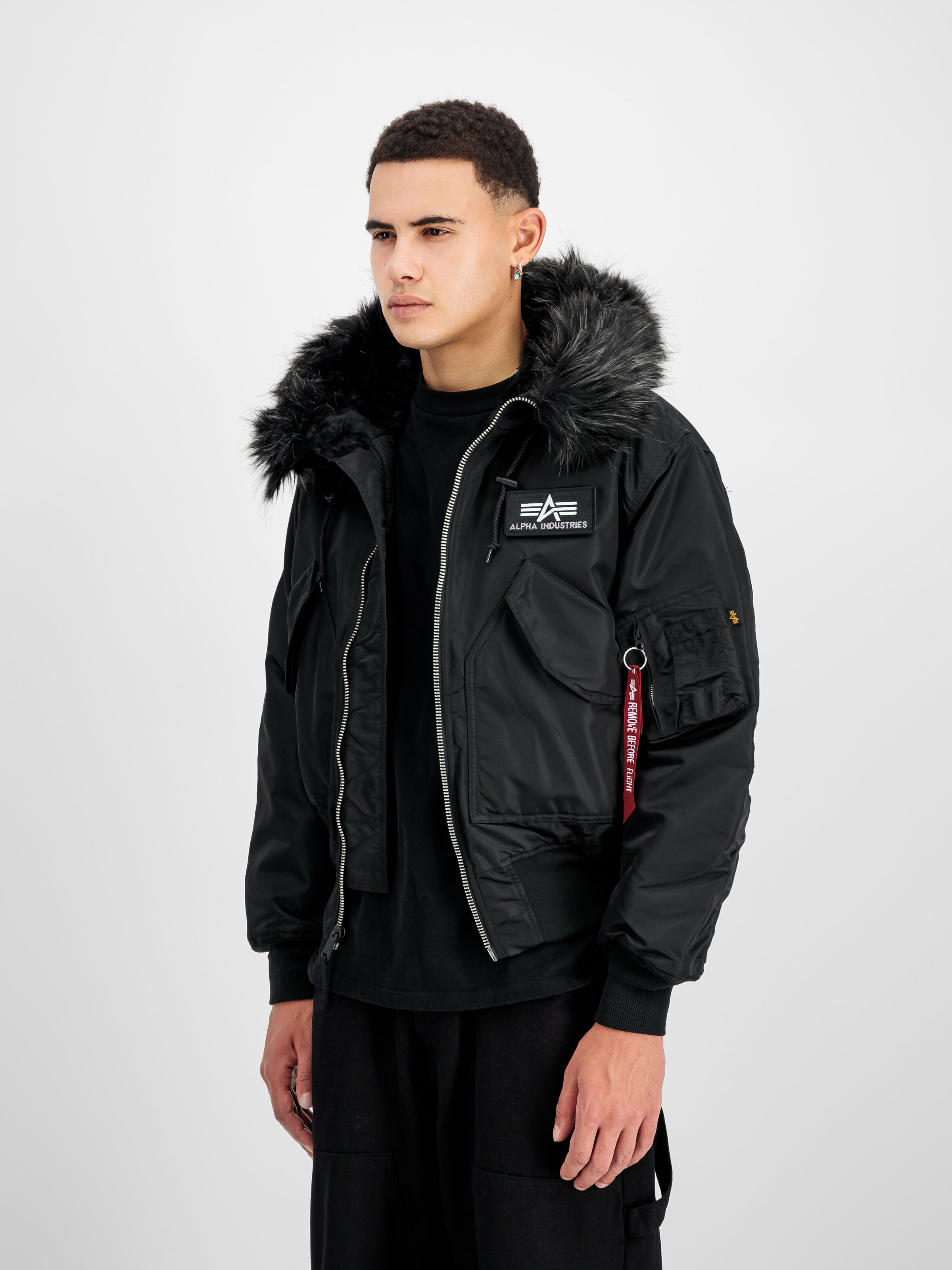 45/P Hooded Custom Bomber Jacket black/black 113145_515_2_model_00002_185665