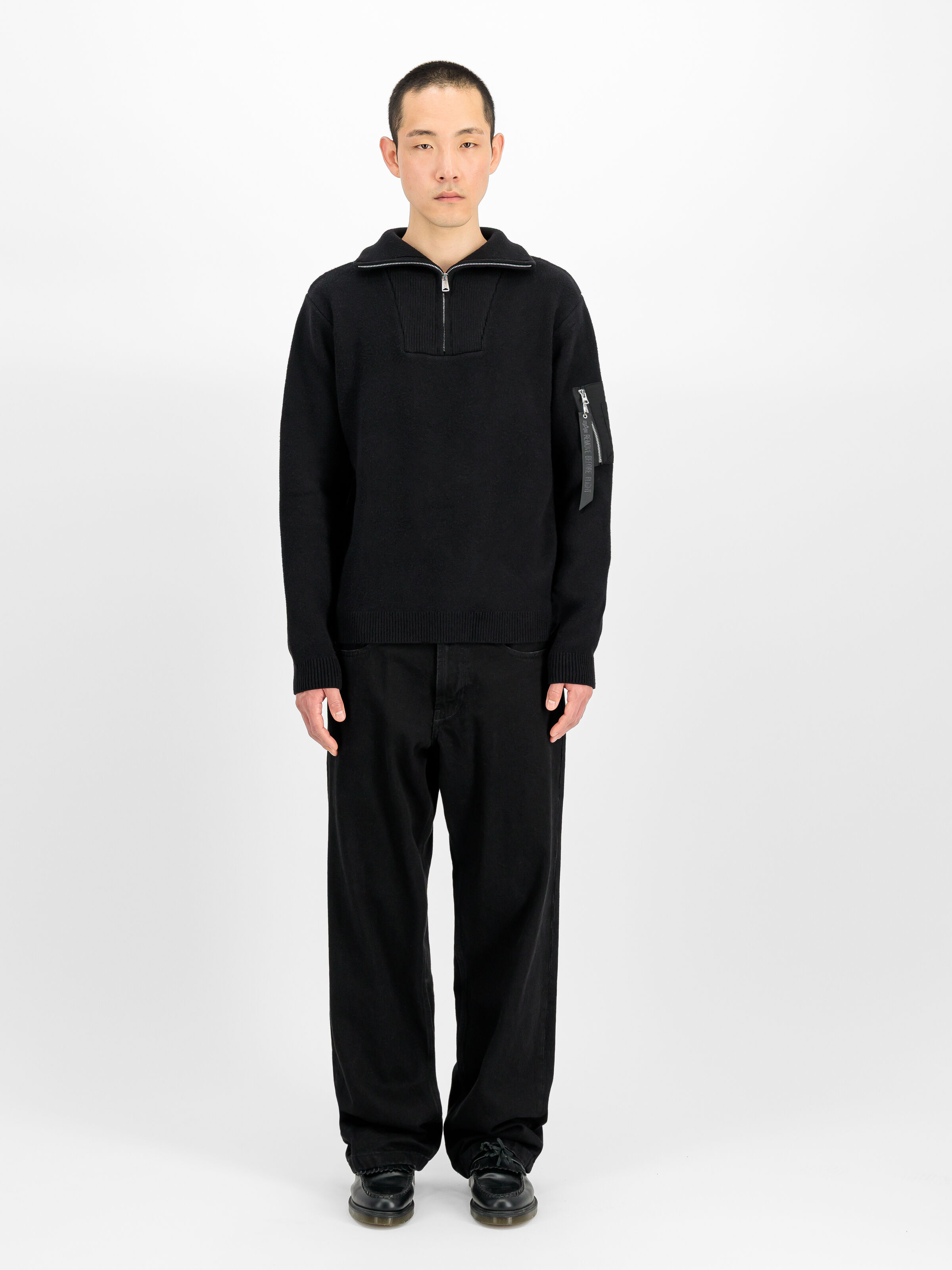 Knitted Troyer black 268402_03_2_model_00001_243925