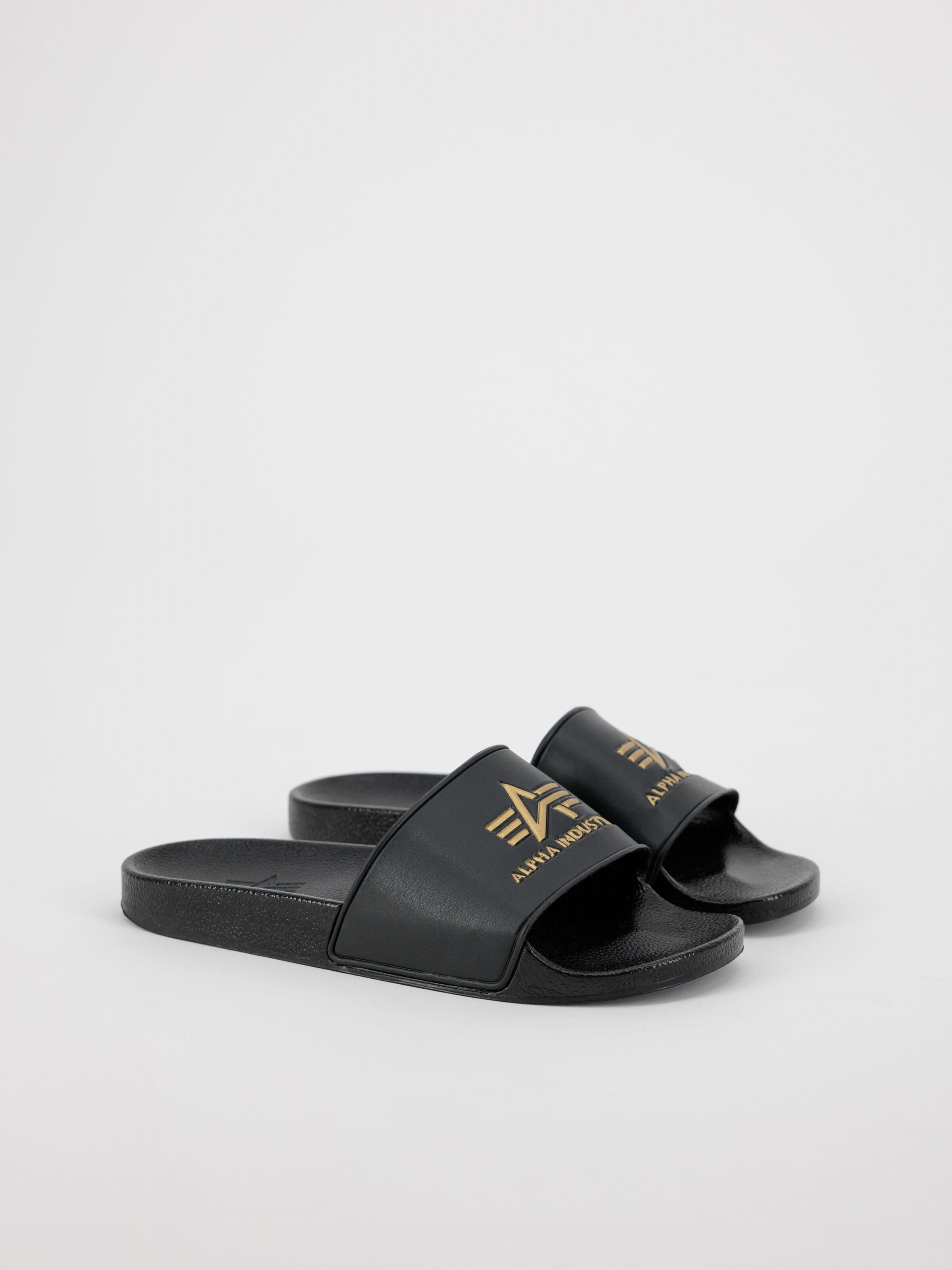 Alpha Slider black/yellow gold 106956_583_003_182946