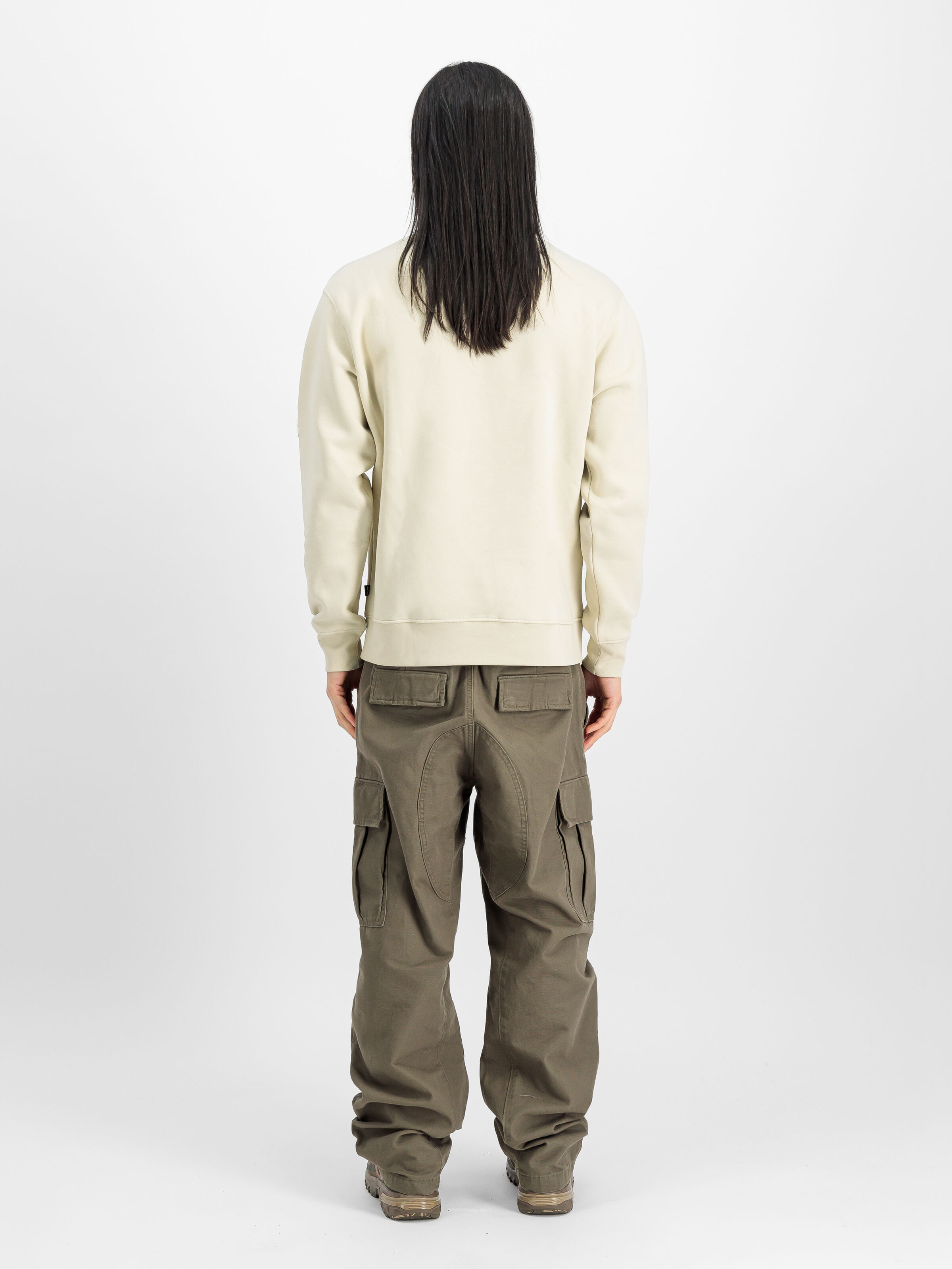 Camo Sleeve Sweatshirt vintage white 156306_300_2_model_00002_147911