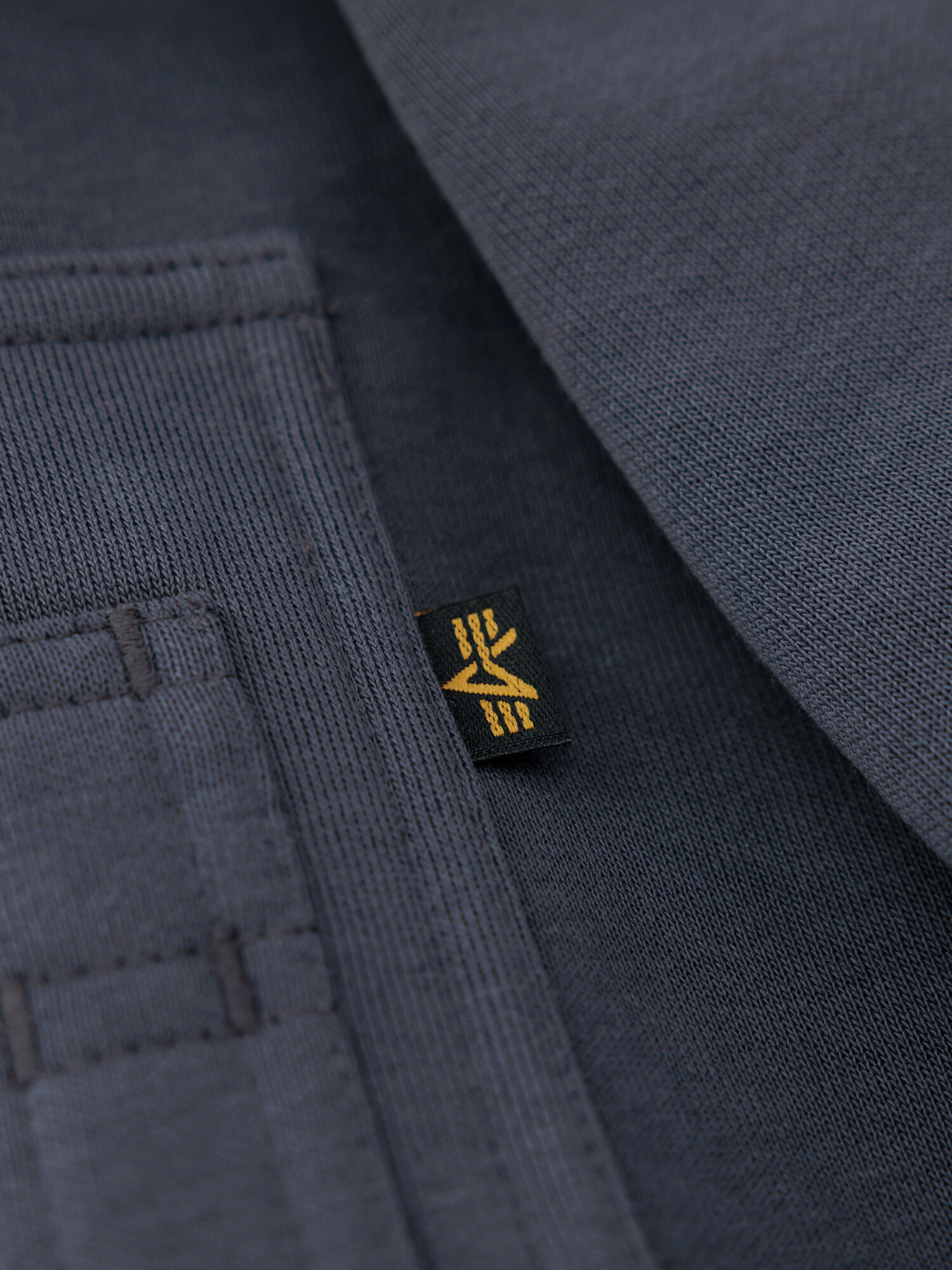 Alpha Label Hoodie Kids greyblack 118705_136_alpha_industries_alpha_label_hoody_kids_teens_006_124053