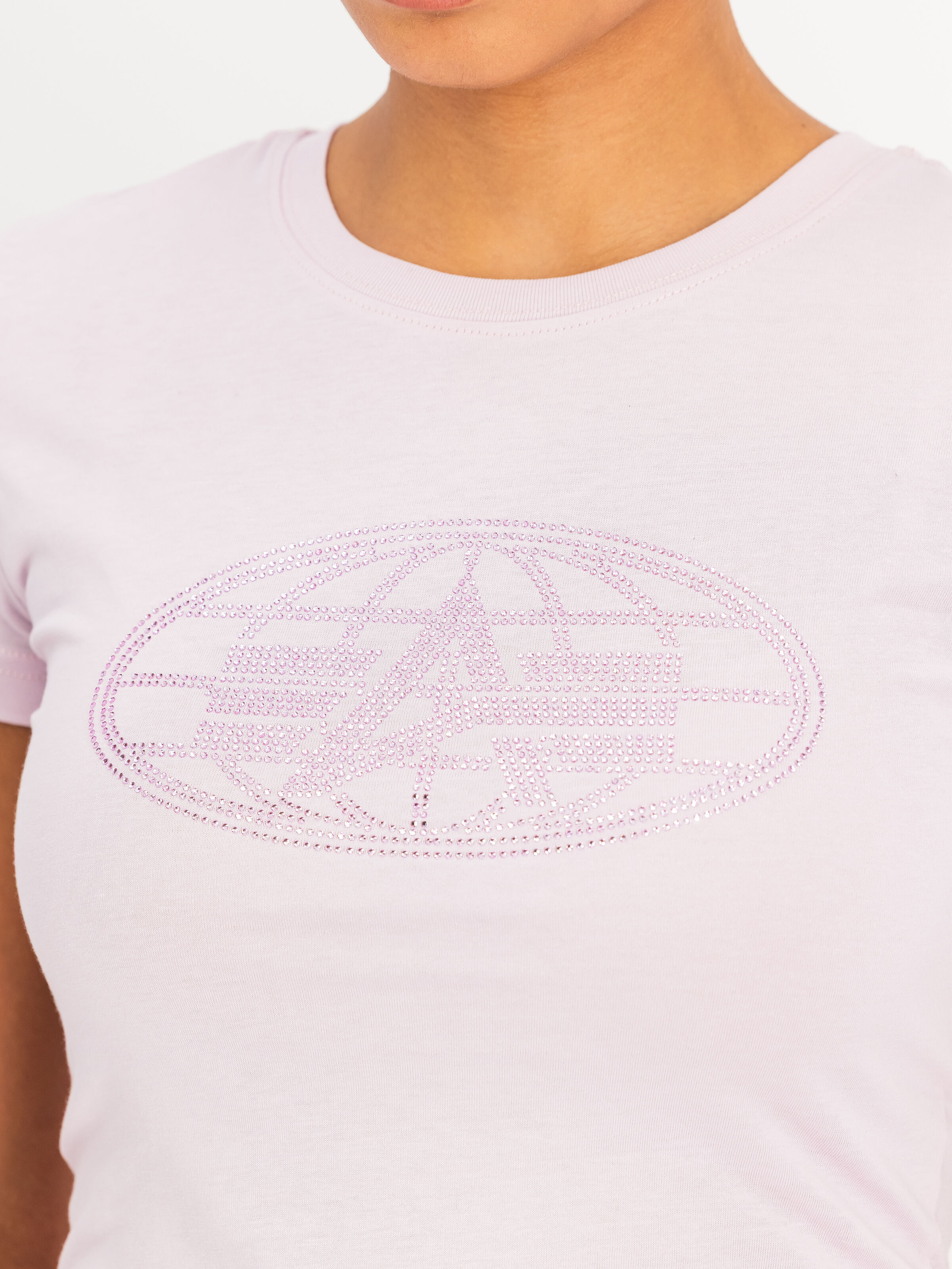 Rhinestone World Logo T-Shirt Women pale lilac 268060_061_3_detail_00001_230379