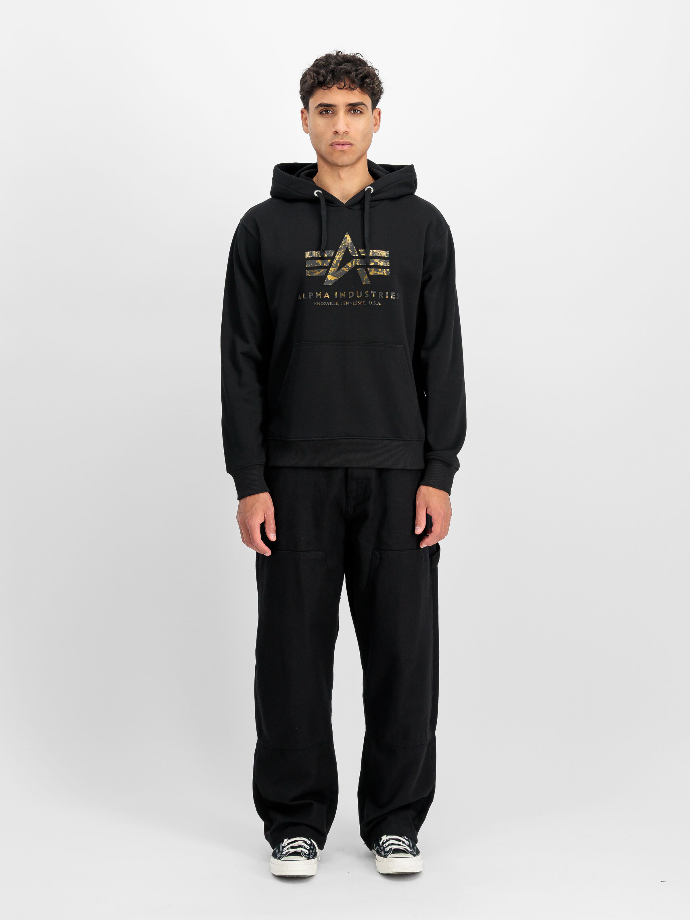 Basic Big Logo Effect Print Hoodie black 178312EP_03_2_model_00001_196544