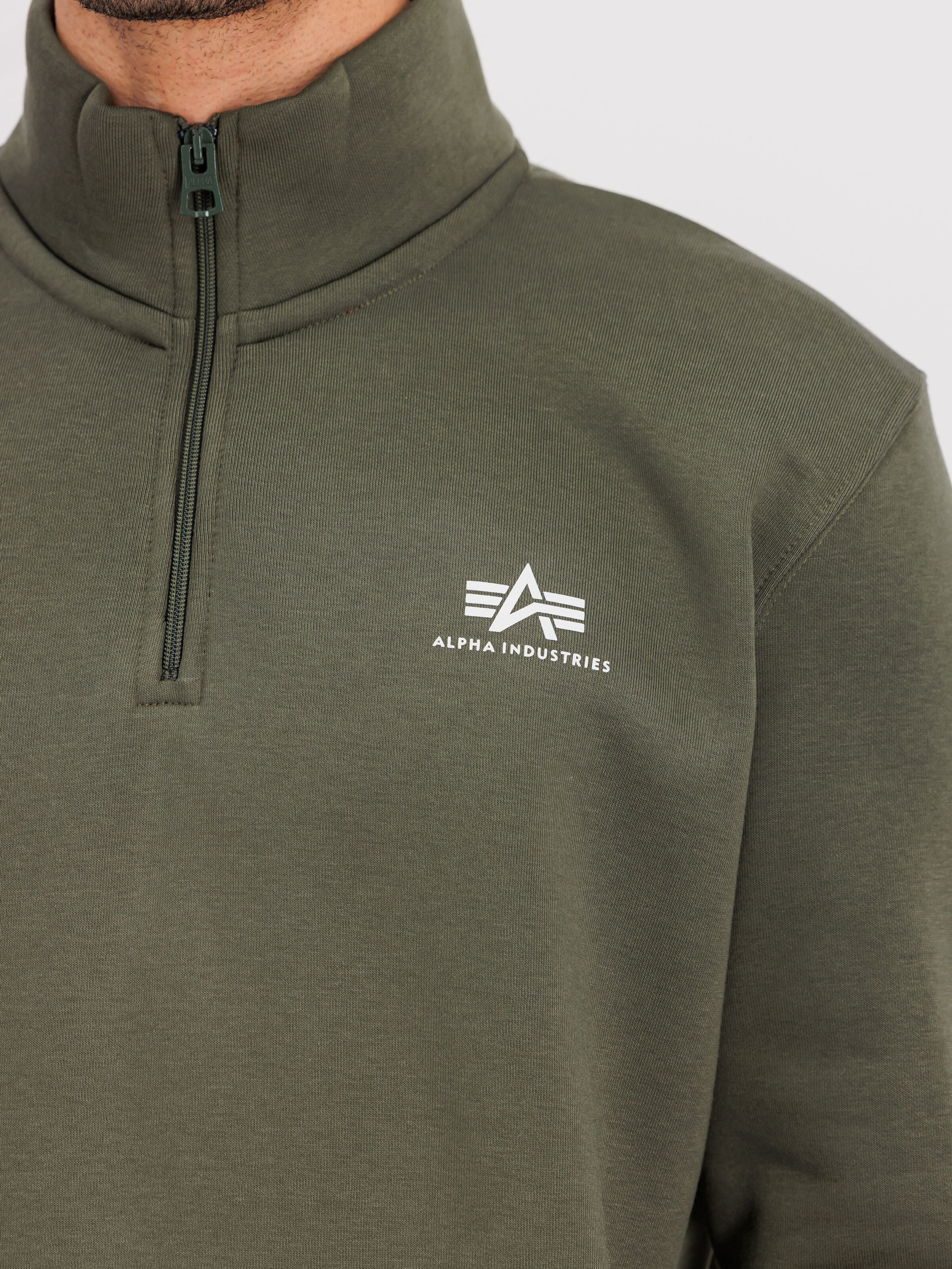 Half Zip Small Logo Sweatshirt dark olive 108308_142_3_detail_00001_125660