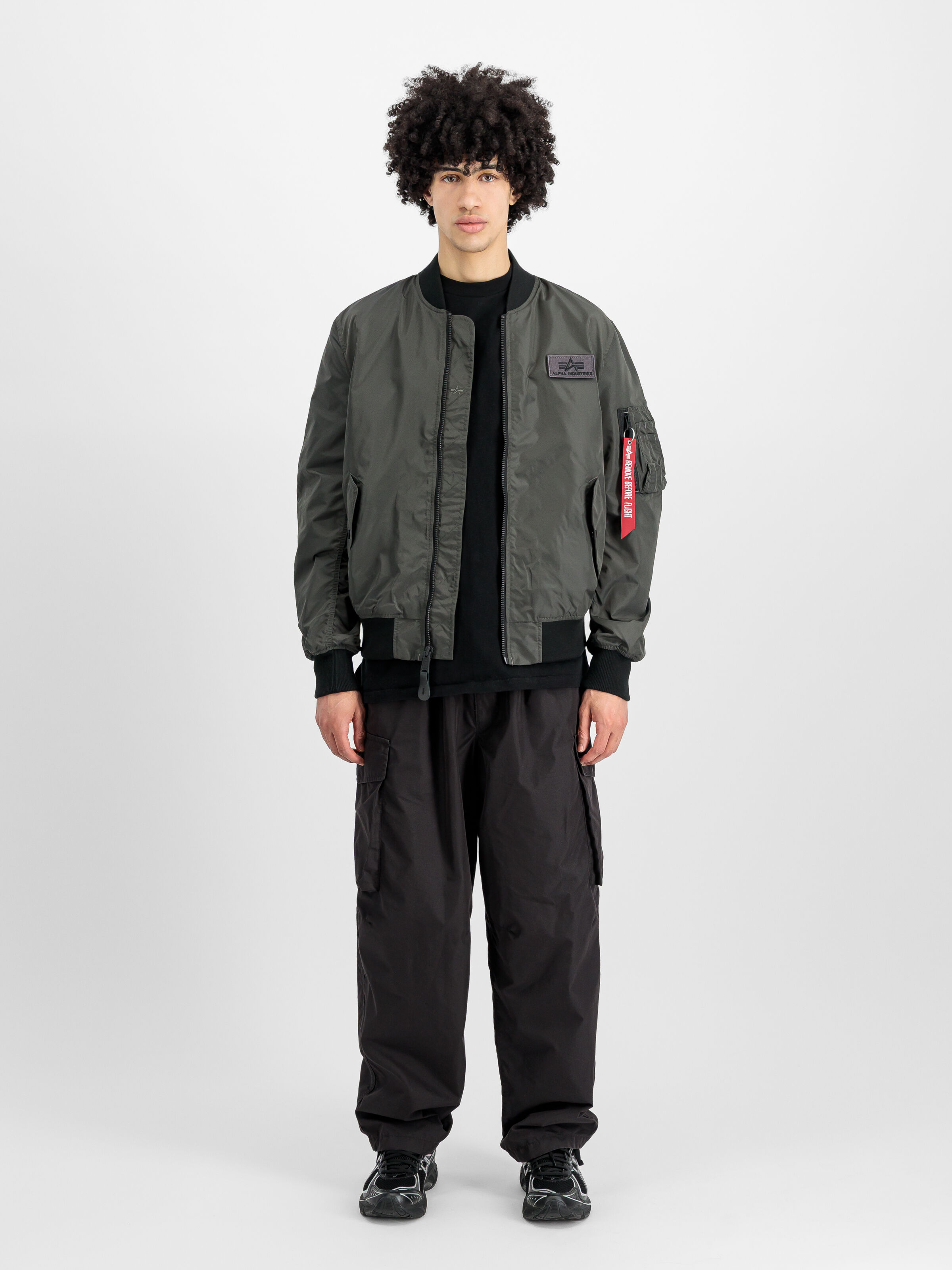 MA-1 TTC Light Bomber Jacket greyblack 126101_136_2_model_00001_156148