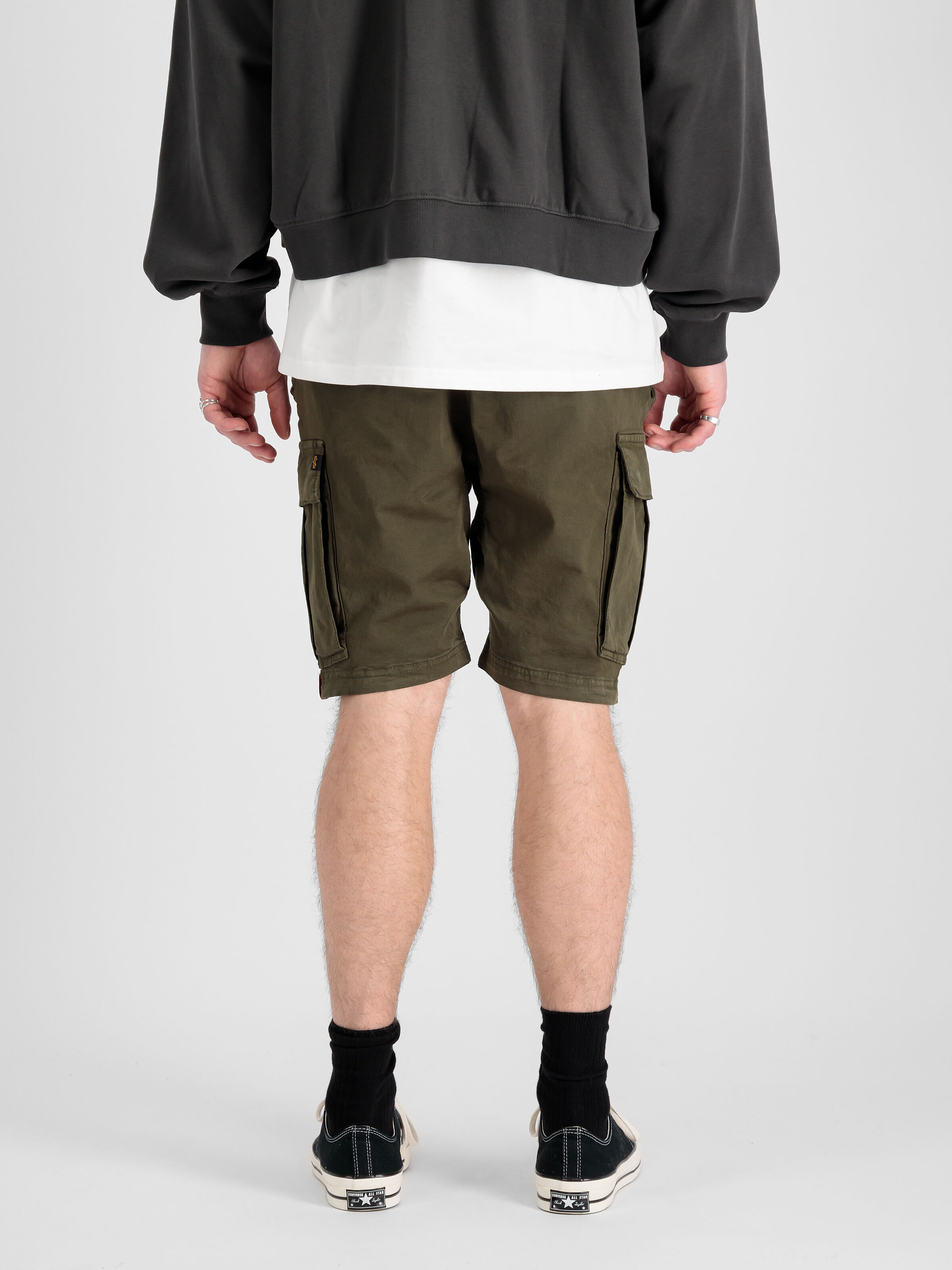 Airman Short dark olive 116211_142_2_model_00005_111110