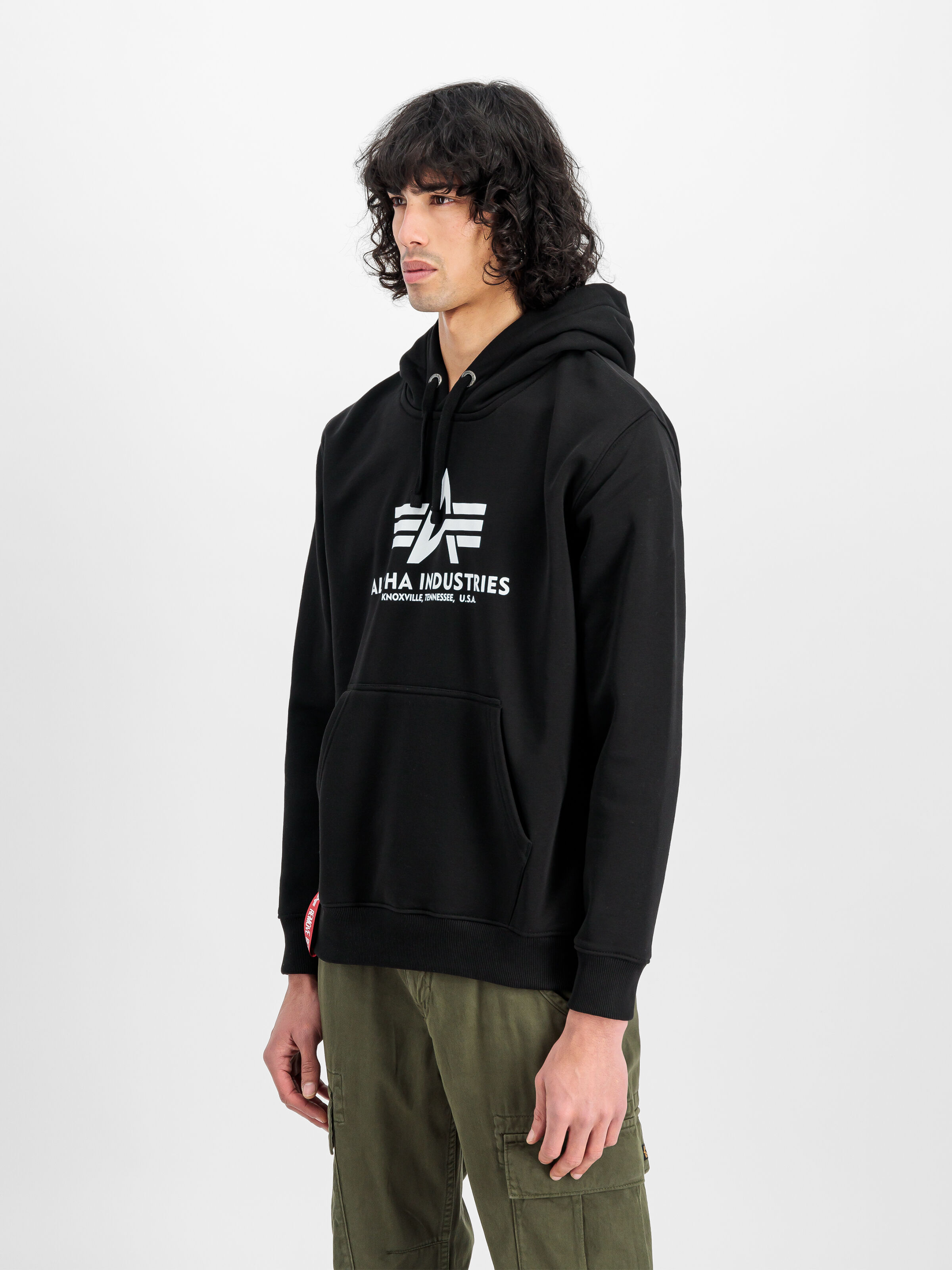 Basic Big Logo Hoodie black 178312_03_2_model_00003_128502