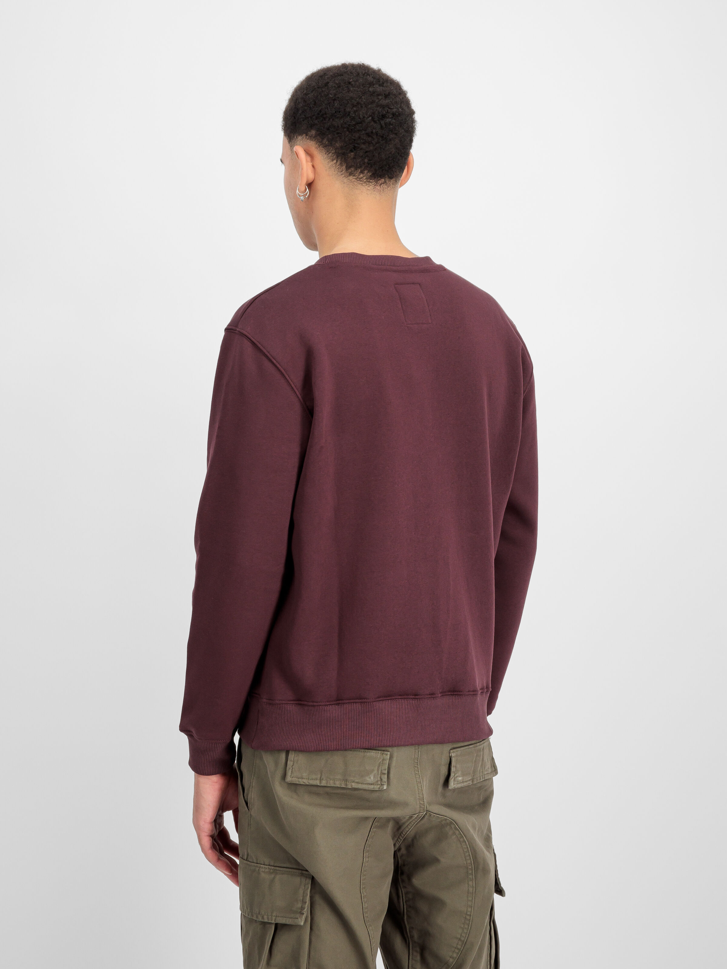 Basic Small Logo Sweatshirt deep maroon 188307_21_2_model_00003_185042
