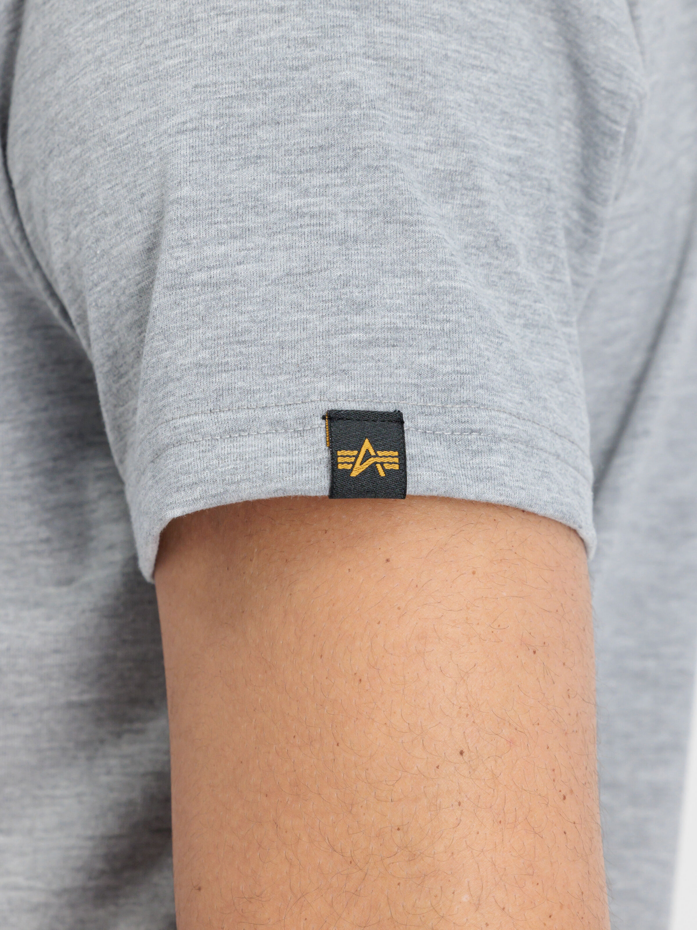Basic Big Logo T-Shirt greyheather/white 100501_230_alpha_industries_basic_t_005_182128