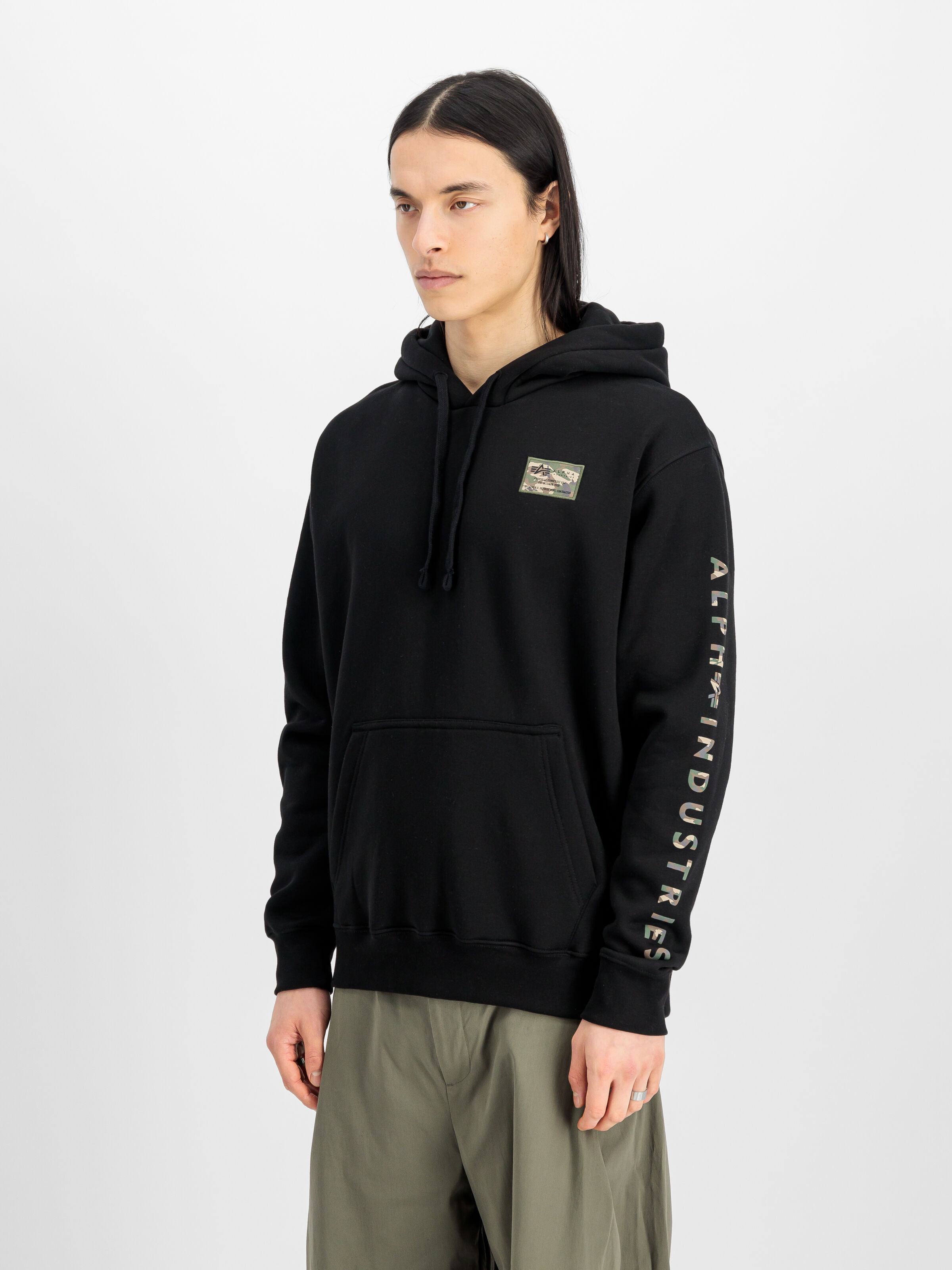 Camo Sleeve Hoodie black 156340_03_2_model_00003_147621