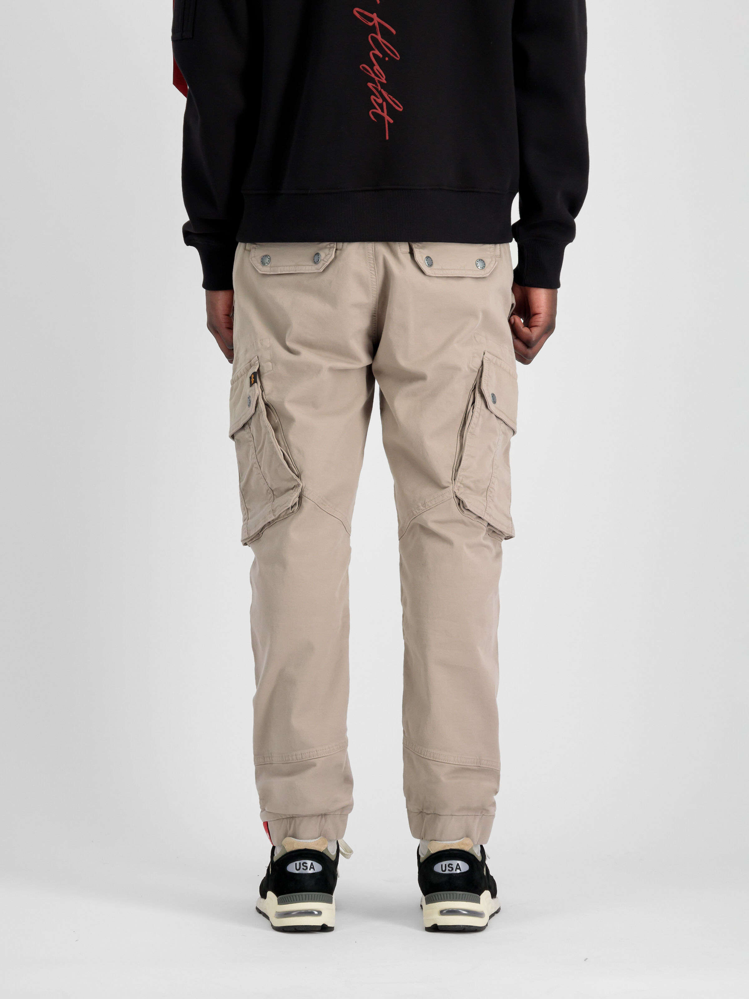 Combat Pant vintage sand 126215_679_2_model_00005_97322