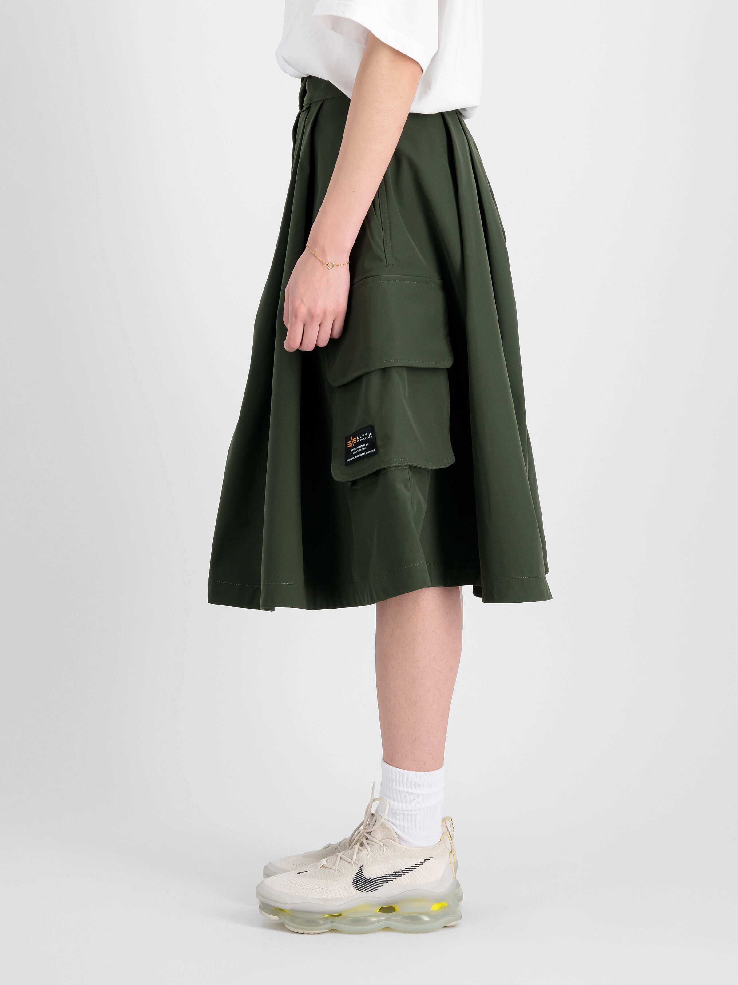 Cargo Skirt Women dark olive 148069_142_2_model_00004_99163