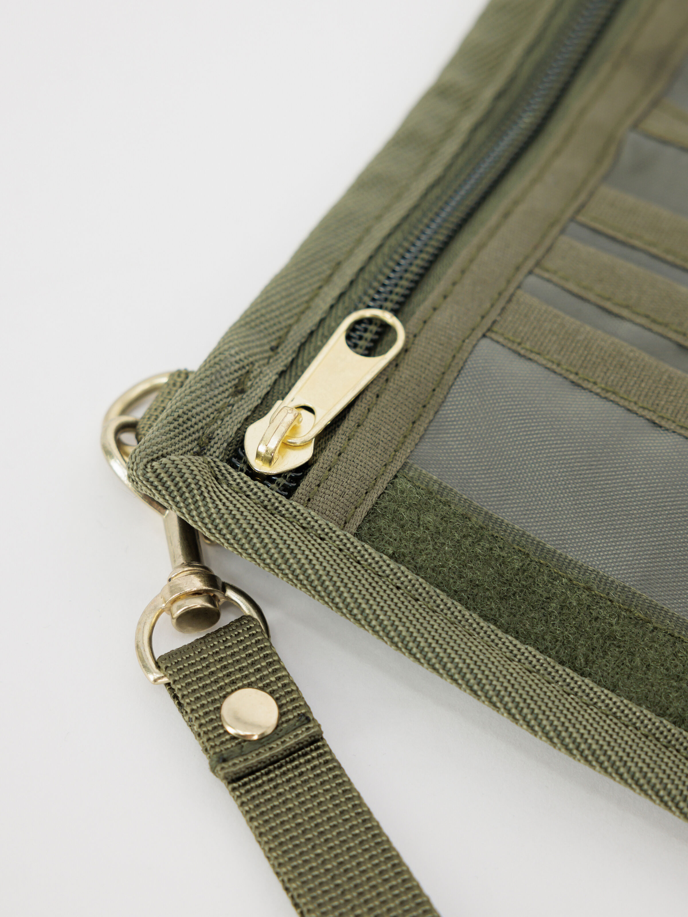 Utility Wallet sage-green 108958_01_alpha_industries_utility_wallet_004_183120