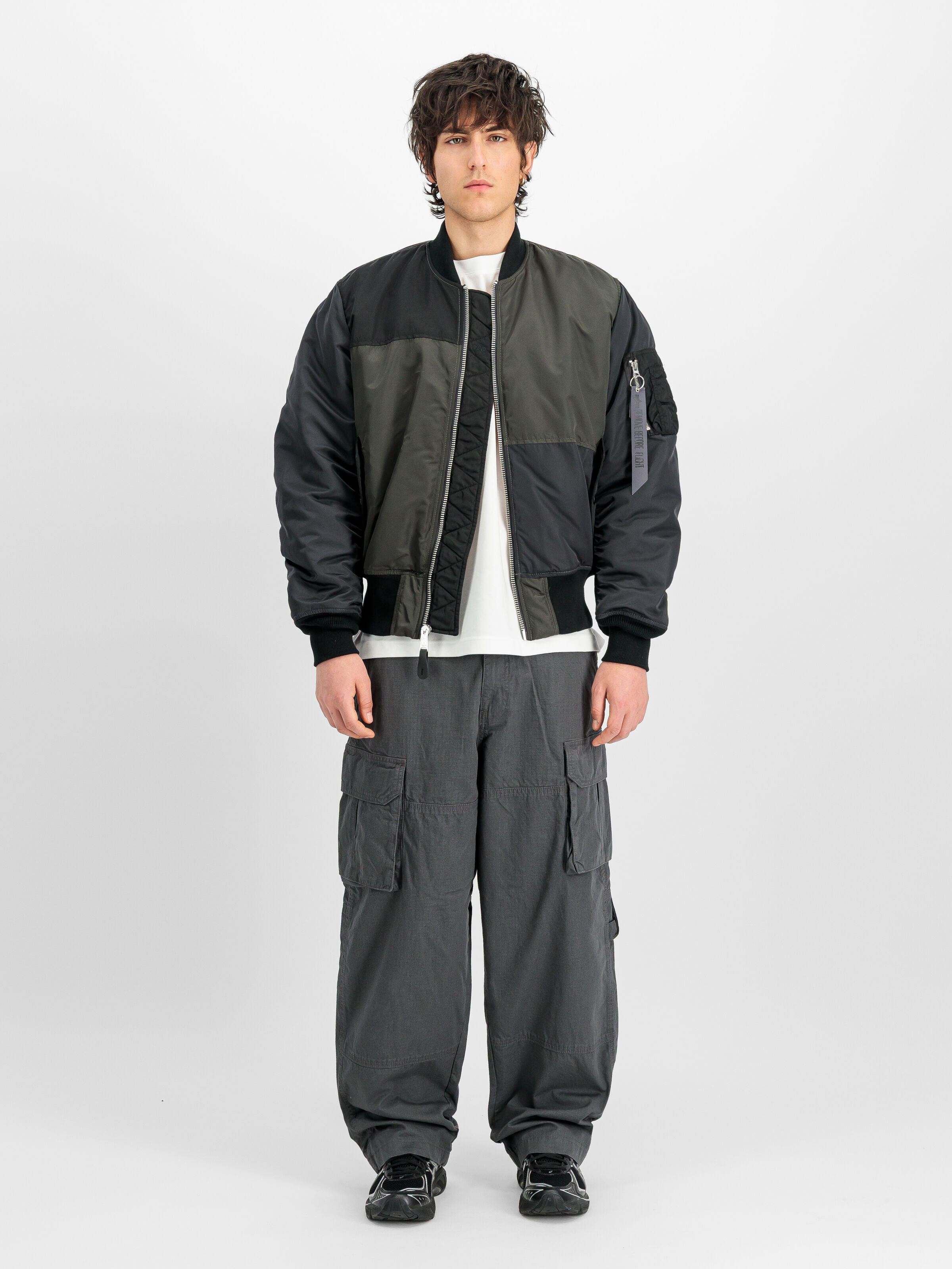 MA-1 Tricolor Bomber Jacket black 268139_03_2_model_00001_232496