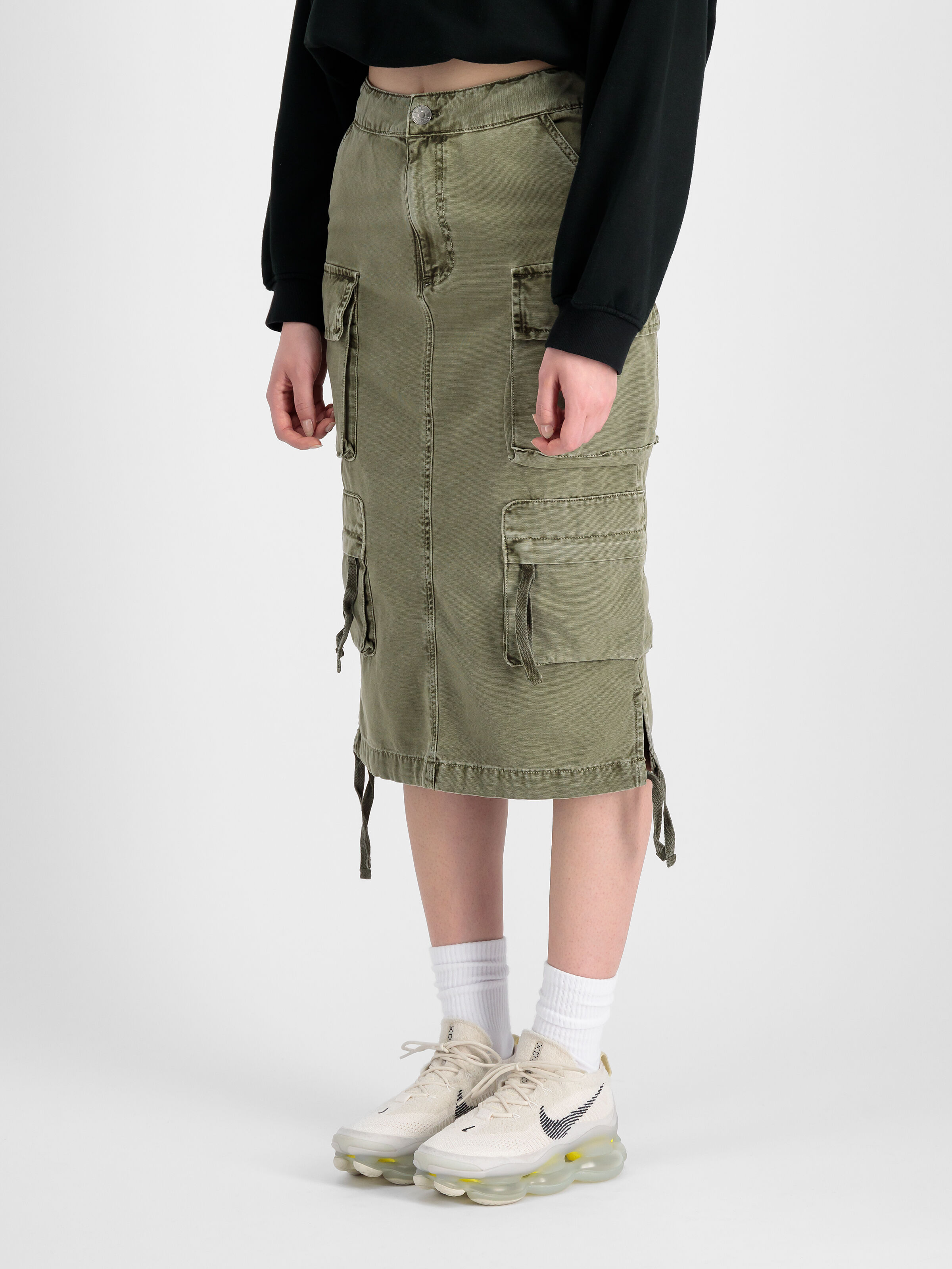 Multipocket Skirt Women olive 148068_11_2_model_00003_99191