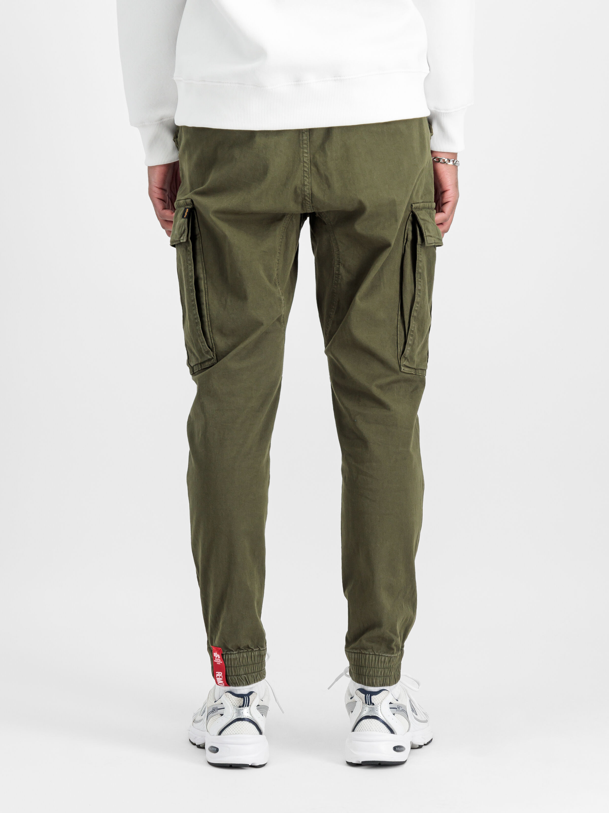 Airman Pant dark olive 188201_142_2_model_00005_131417