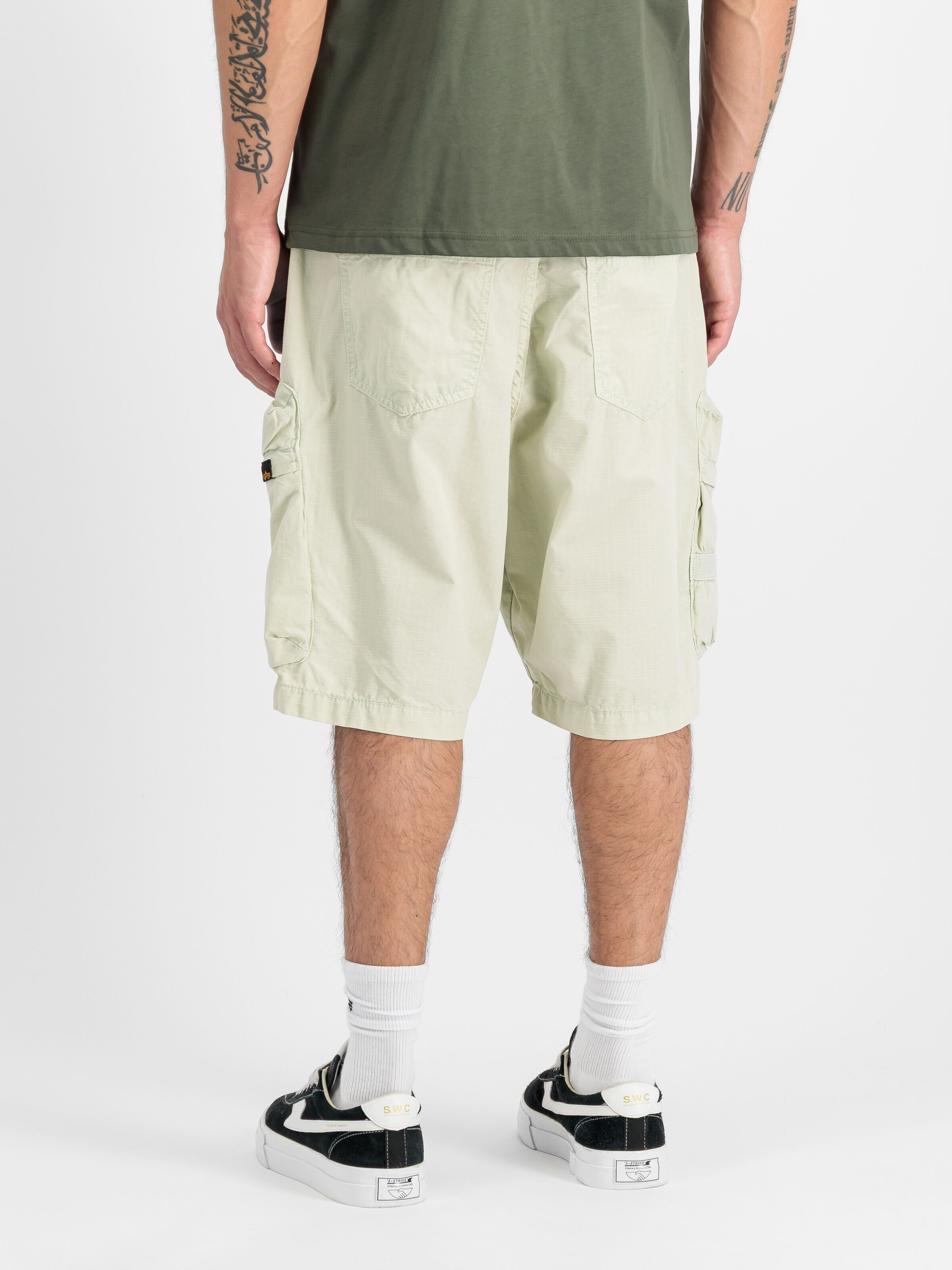 Manoeuvre Short stone 266258_10_2_model_00003_214966