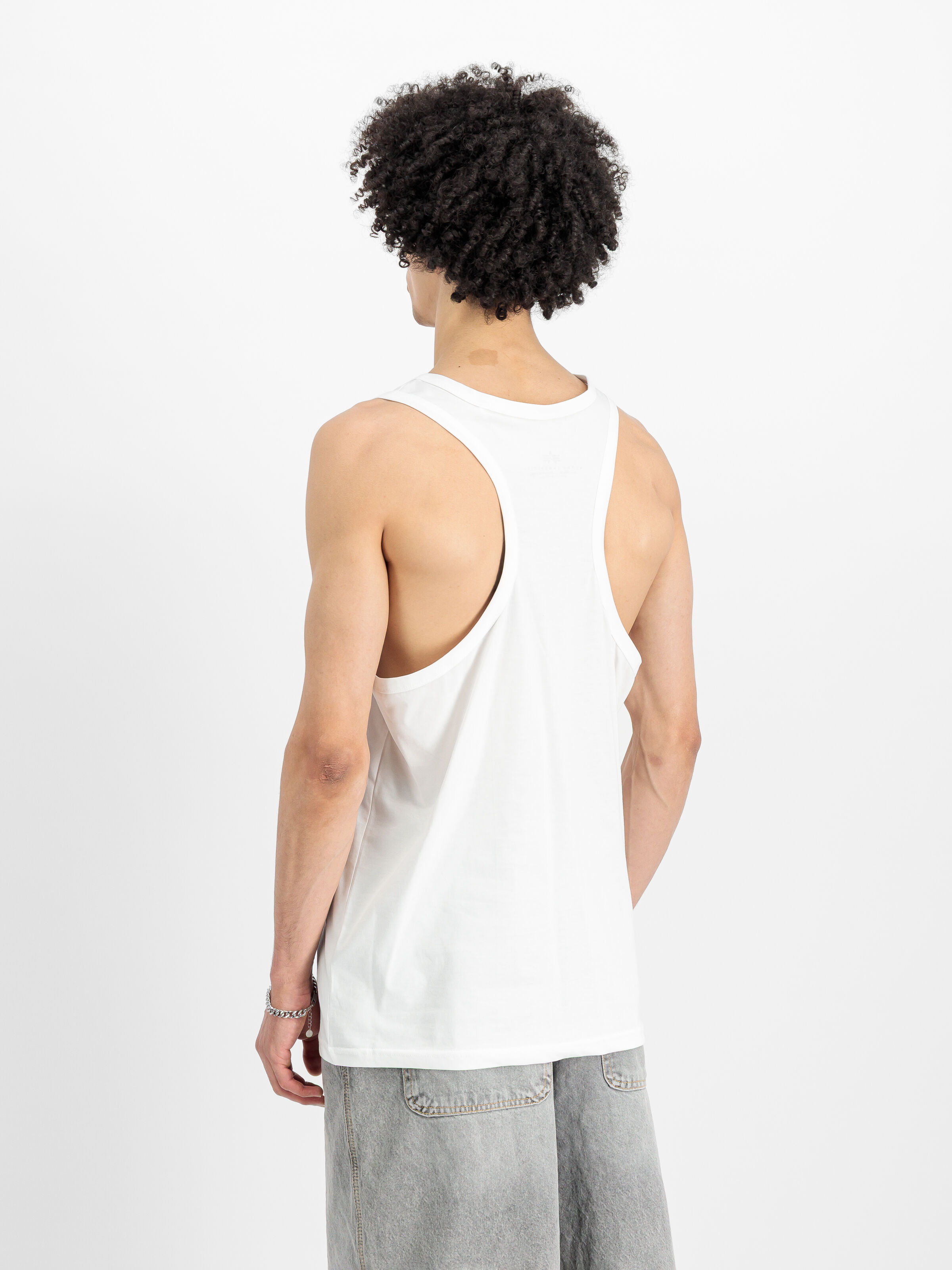 Basic BB Big Logo Tank white 116513_09_2_model_00003_156543