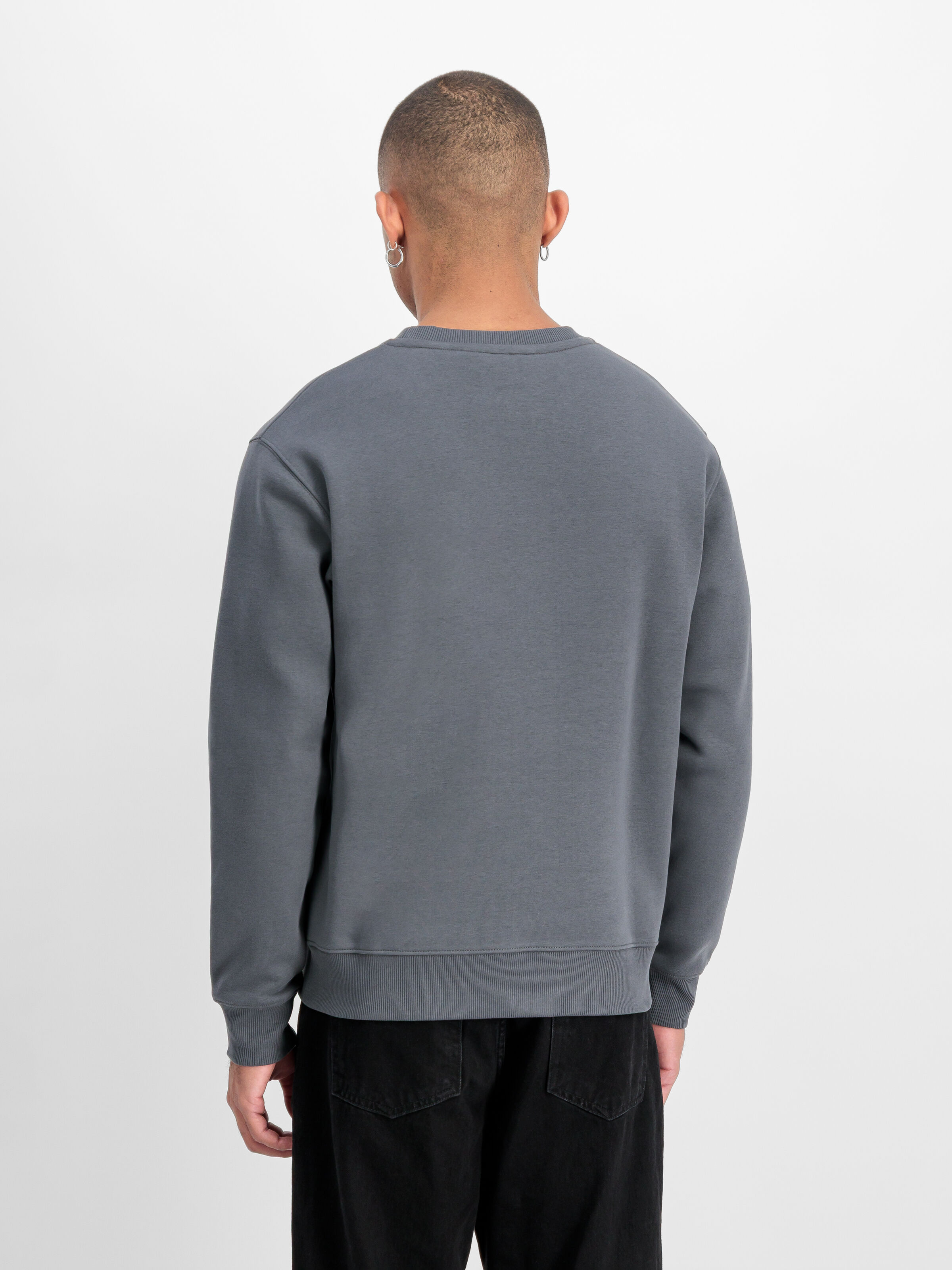 Foam Mid Logo Sweatshirt greyblack 266305_136_2_model_00003_196144