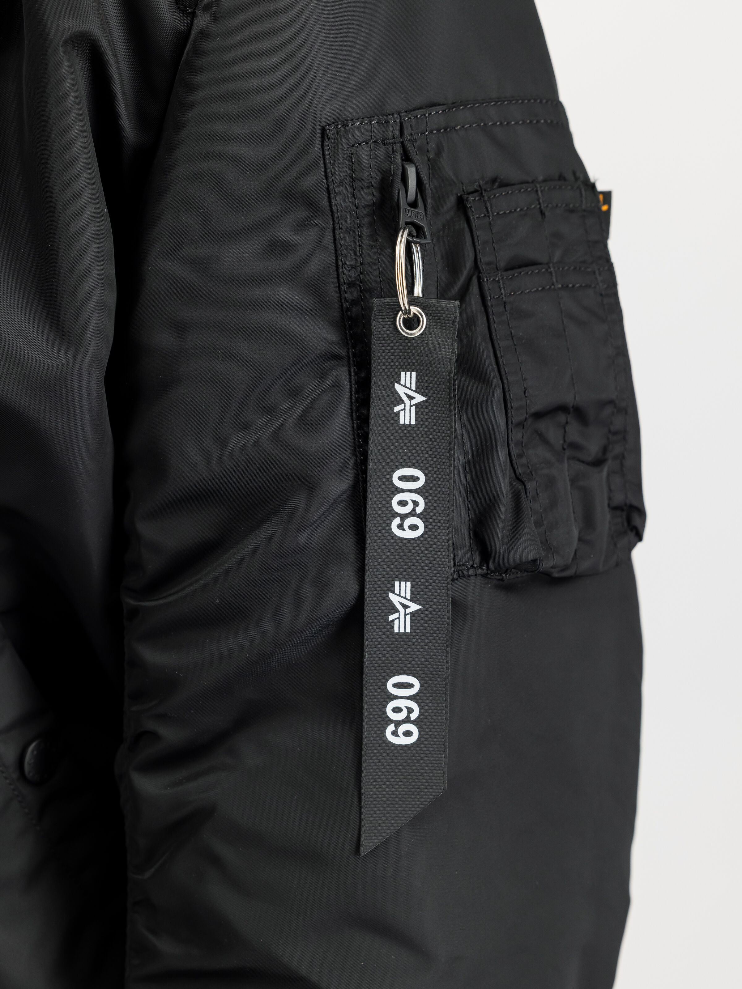 069 RBF-Tag black 156955_03_2_model_00001_188610