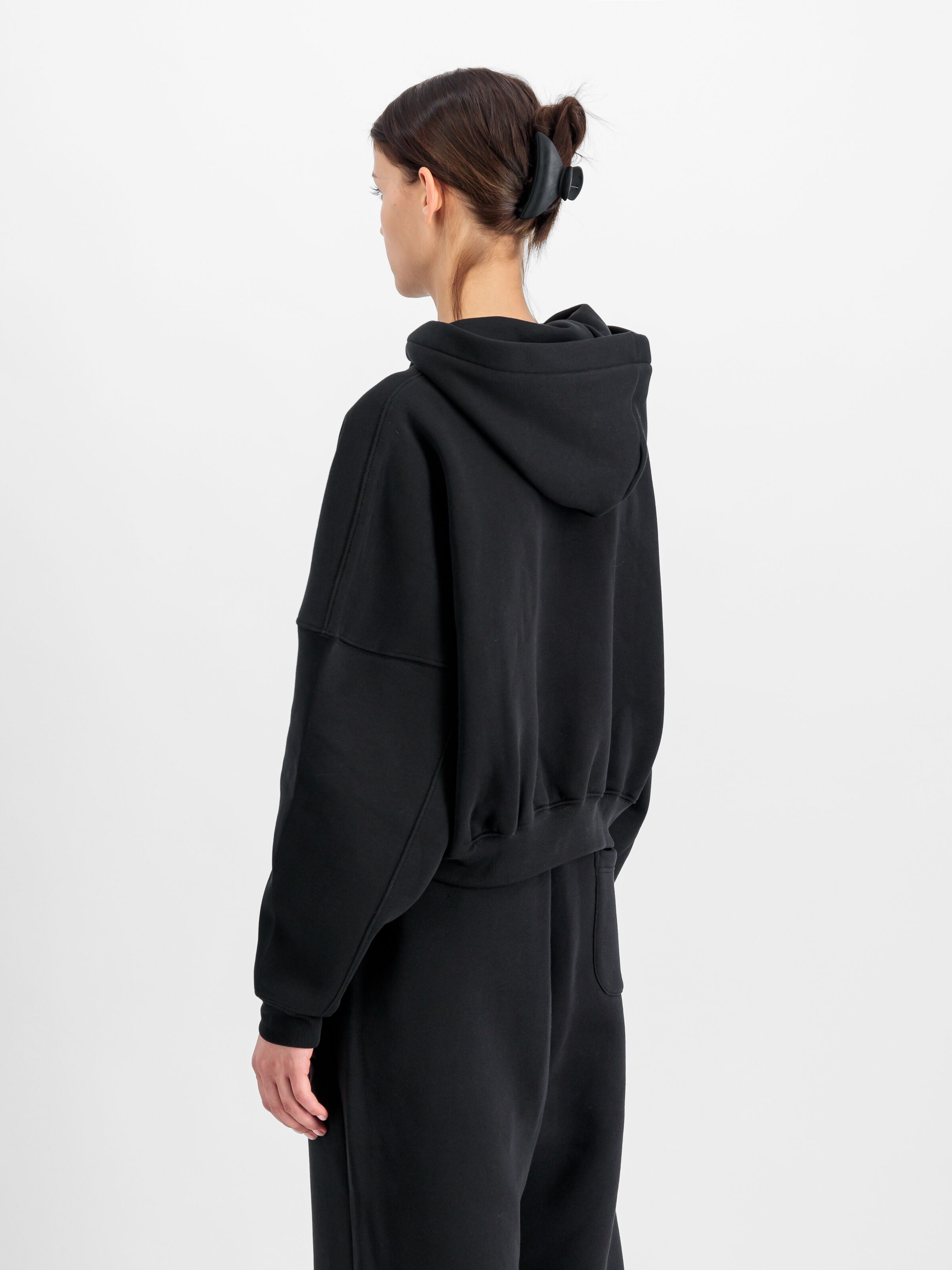 Logo Hoodie Women black 148040_03_2_model_00004_103874