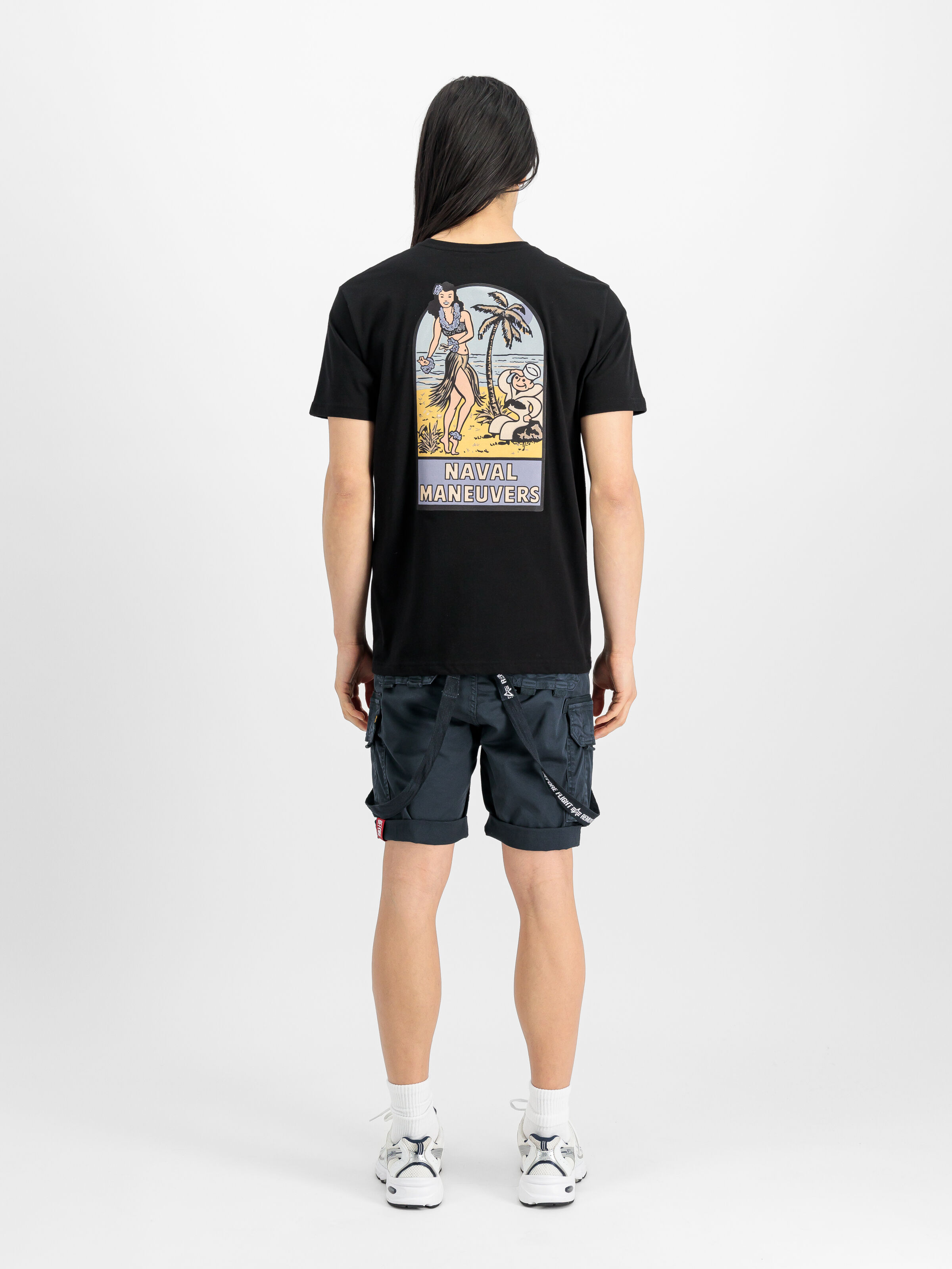 Utility Short ultra navy 116213_697_2_model_00002_148023