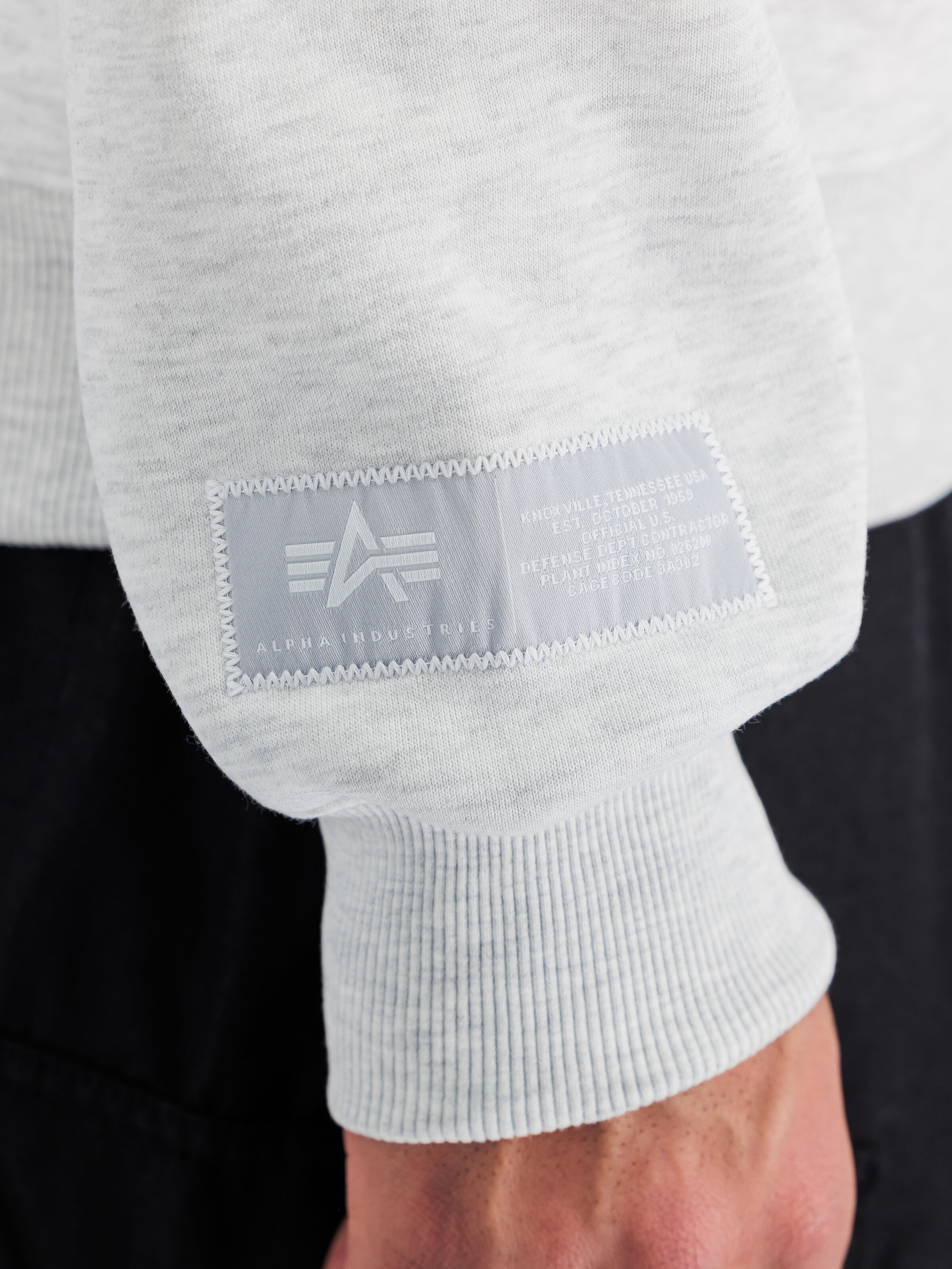 Label Backprint Sweatshirt pastel grey melange 258307_752_3_detail_00001_164971