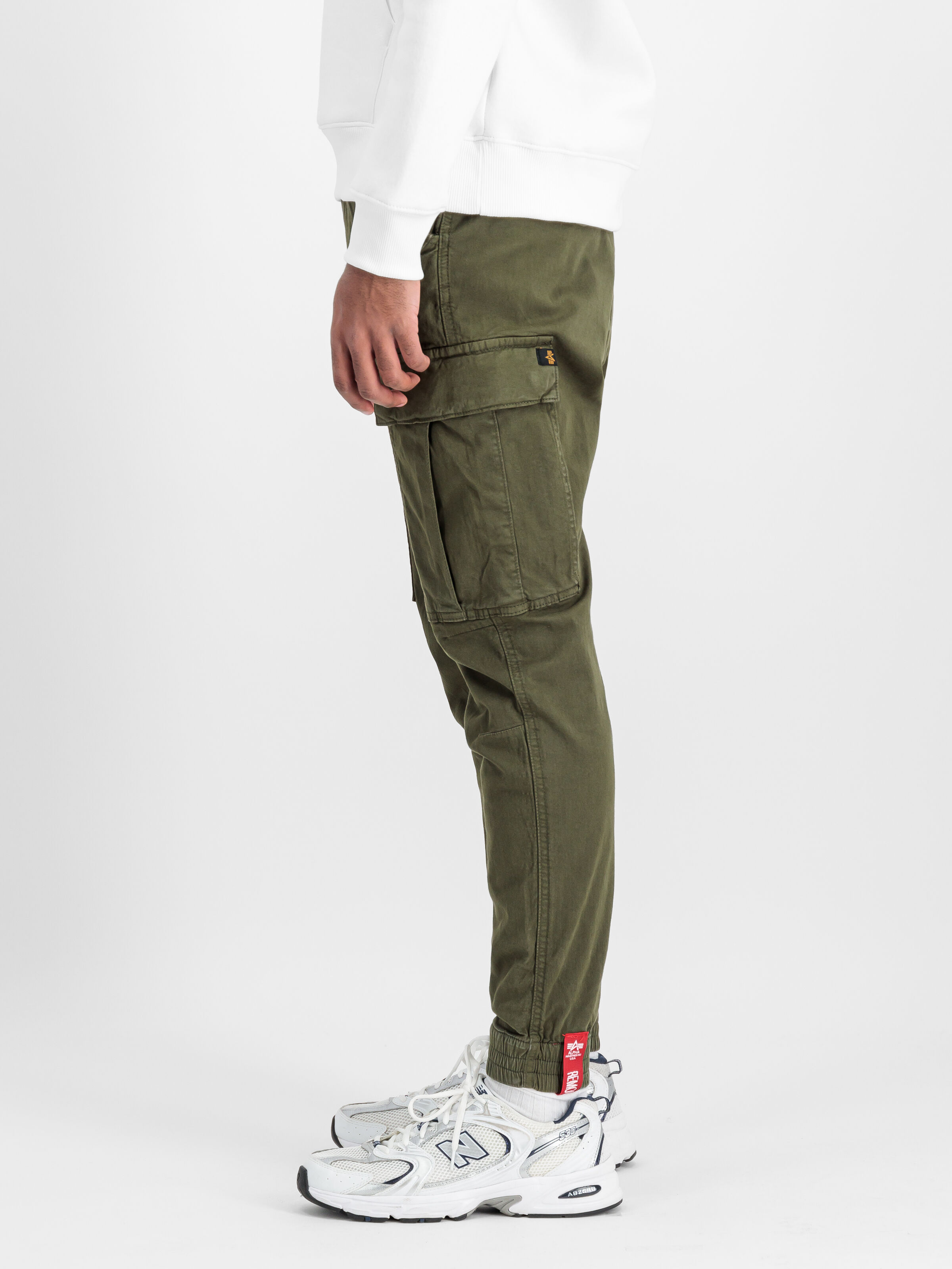 Airman Pant dark olive 188201_142_2_model_00004_131416