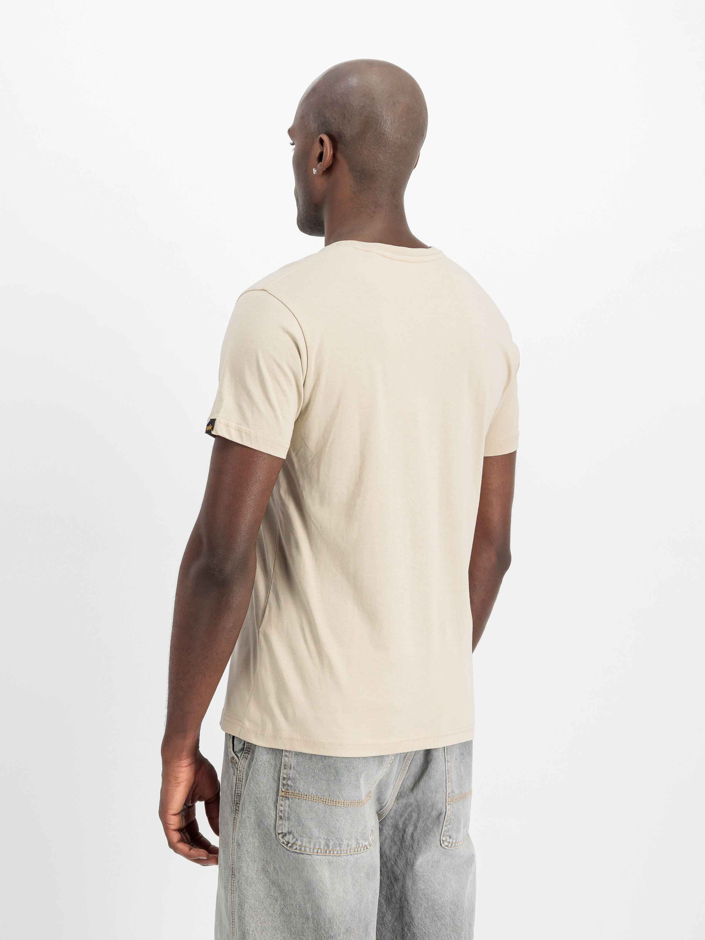 Basic Mid Logo T-Shirt organic beige 118533_627_2_model_00003_160770