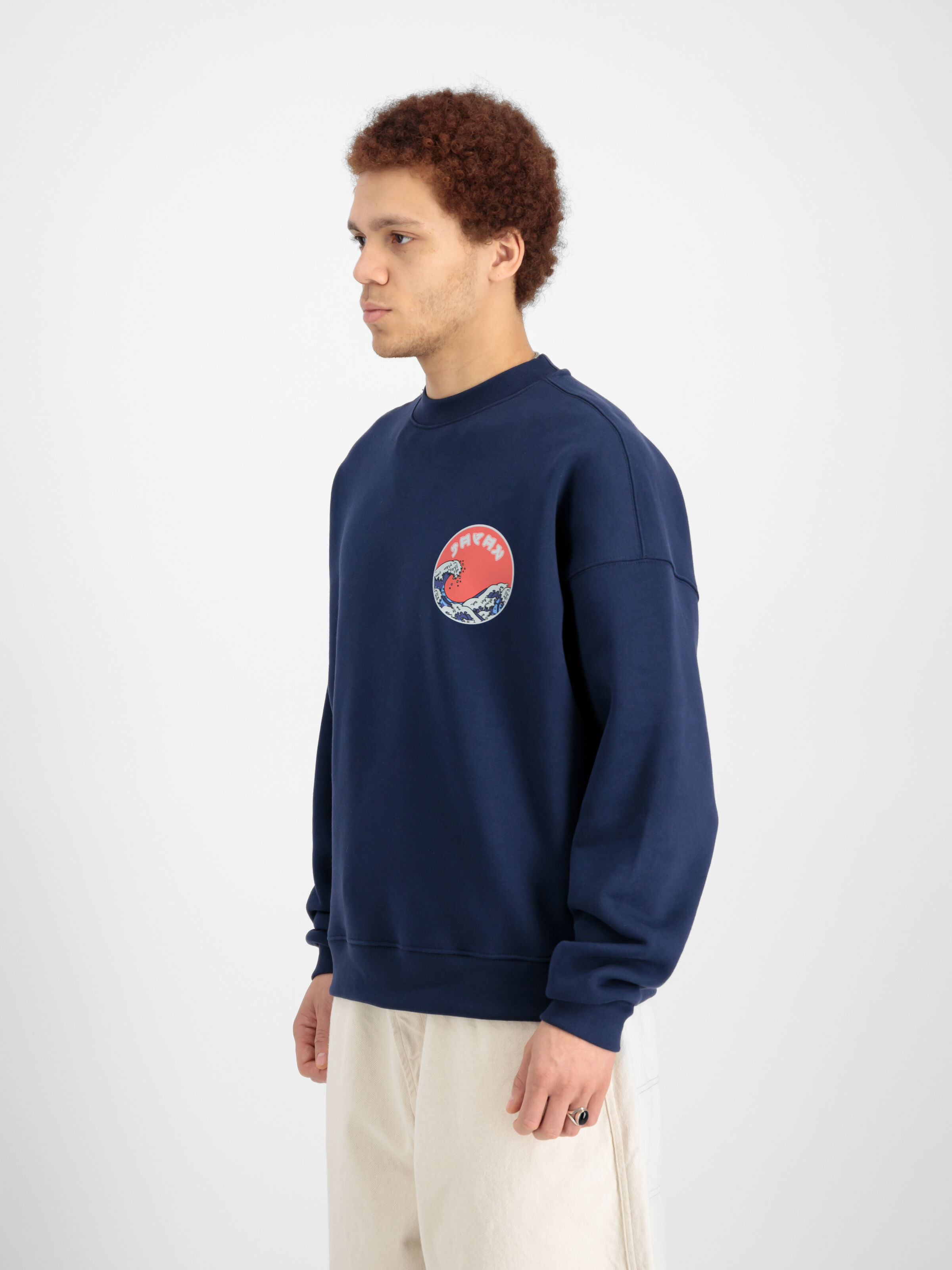 Japan Wave Warrior Sweatshirt ultra navy 146309_697_2_model_00003_124361