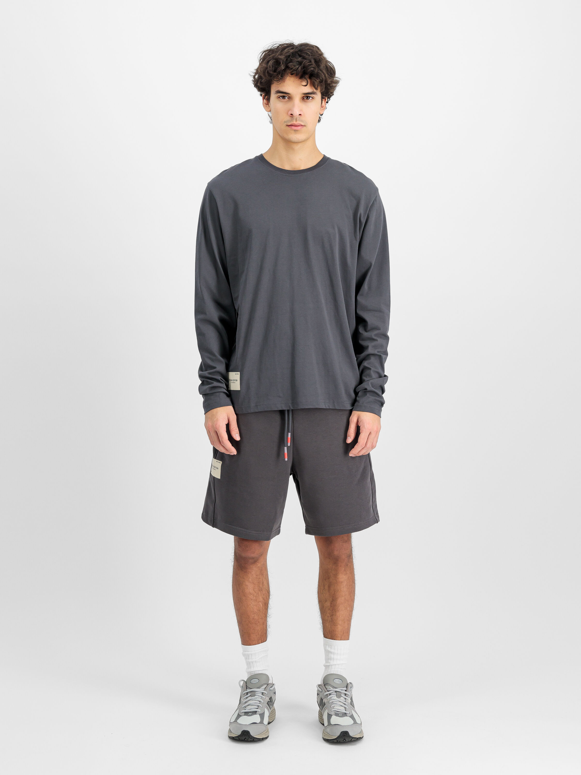 Studio Edition Longsleeve vintage grey 156581_684_2_model_00001_138656