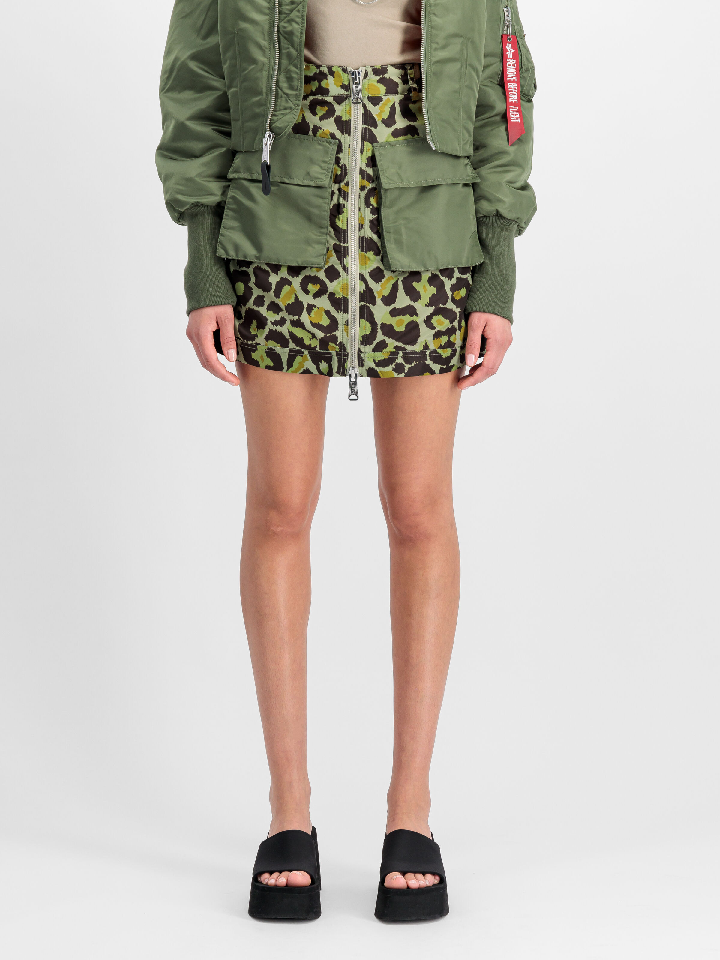Camo Utility Mini Skirt Women olive leo camo 148066C_732_2_model_00003_103530