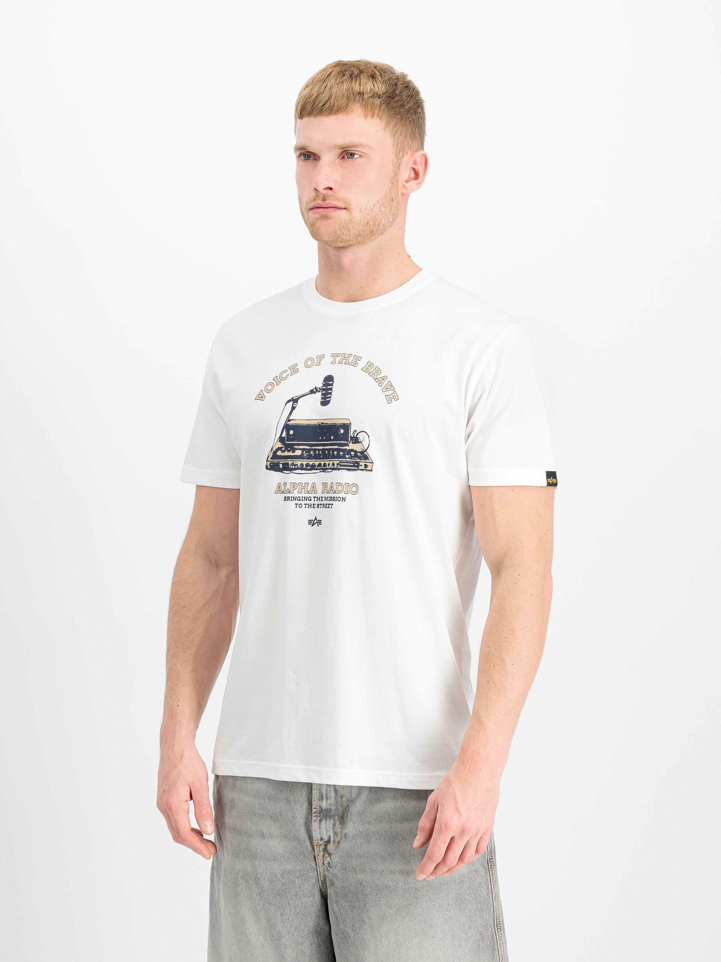 Alpha Radio T-Shirt white 266507_09_2_model_00002_213013