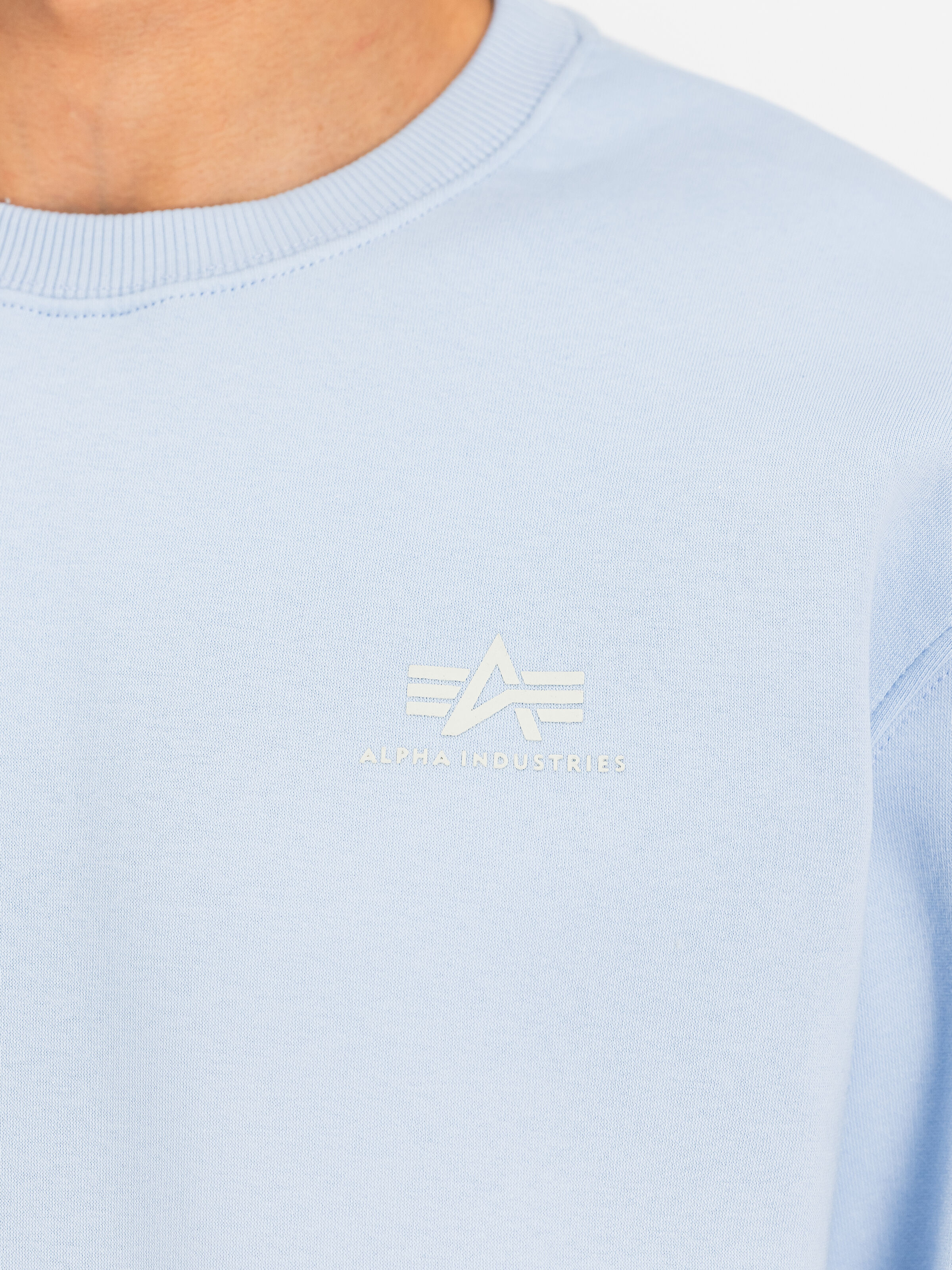 Basic Small Logo Sweatshirt artic blue 188307_40_3_detail_00001_196481