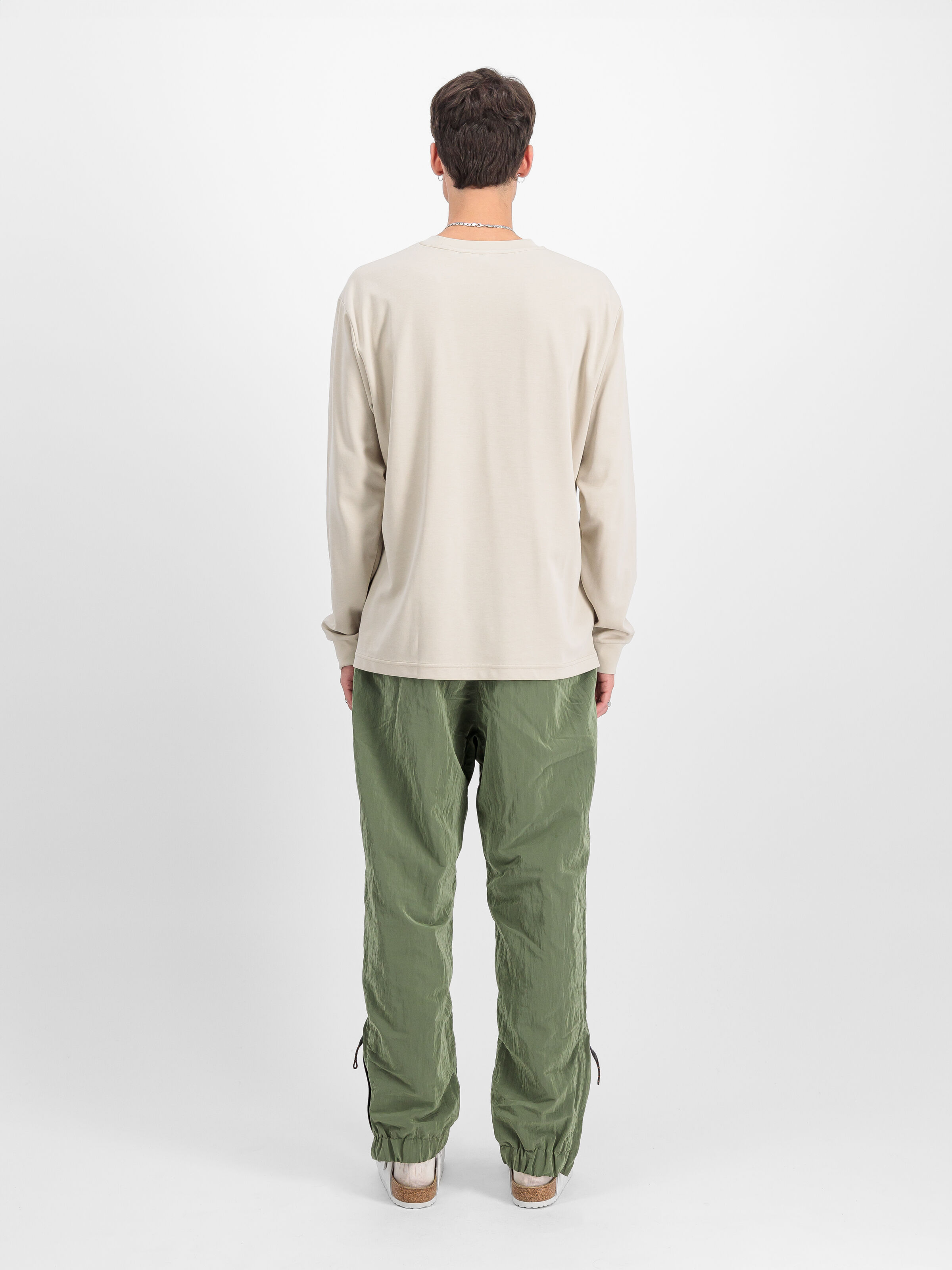 UV Zip Pant sage-green 148211UV_01_2_model_00002_113999