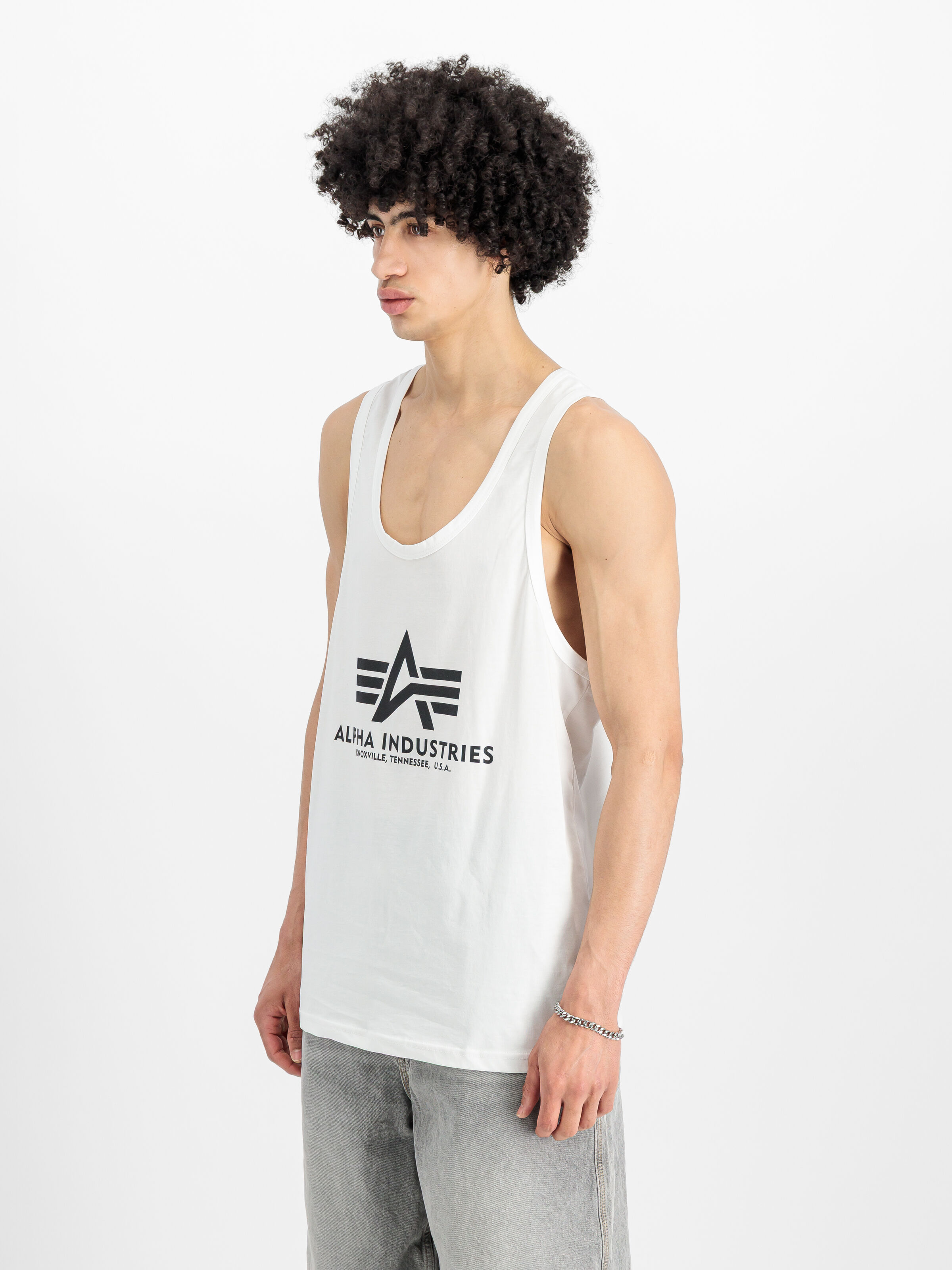 Basic BB Big Logo Tank white 116513_09_2_model_00002_156542