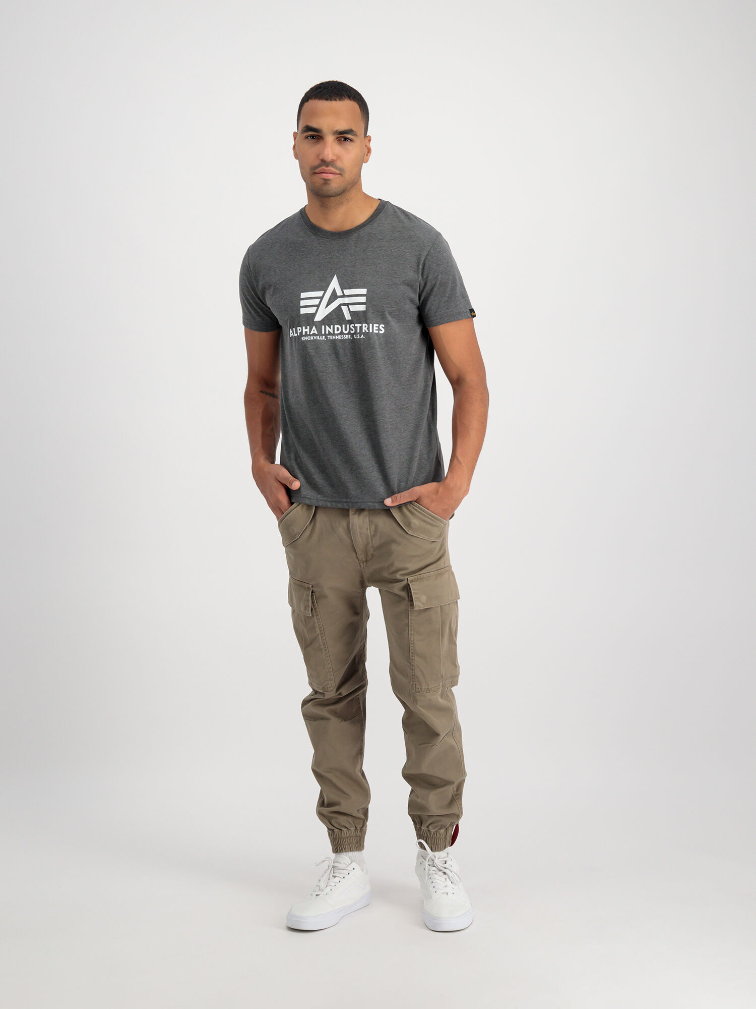 Basic Big Logo T-Shirt charcoal heather/white 100501_597_alpha_industries_basic_t_003_126585